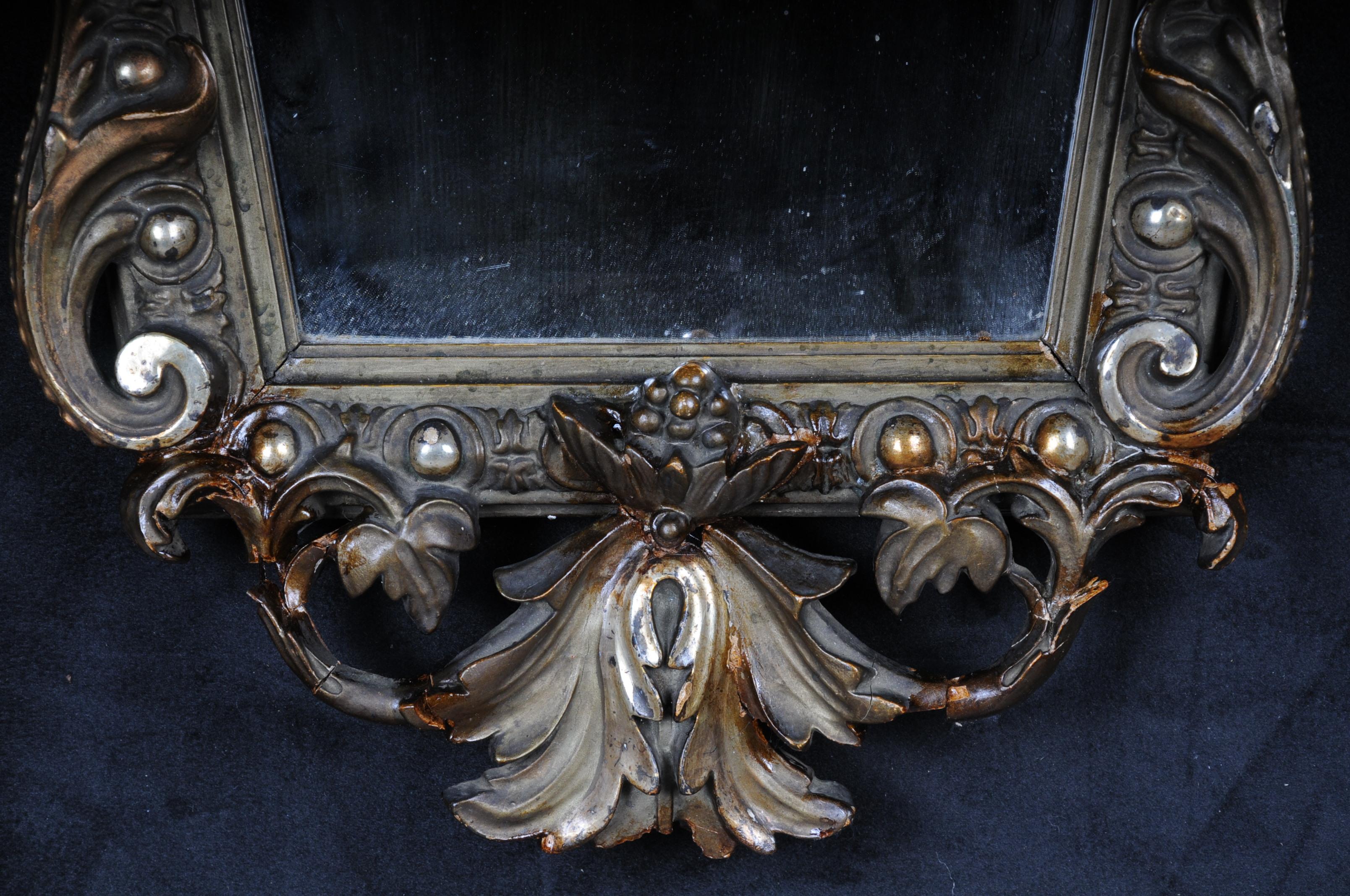 Magnificent Golden Baroque Mirror, circa 1880 In Good Condition For Sale In Berlin, DE