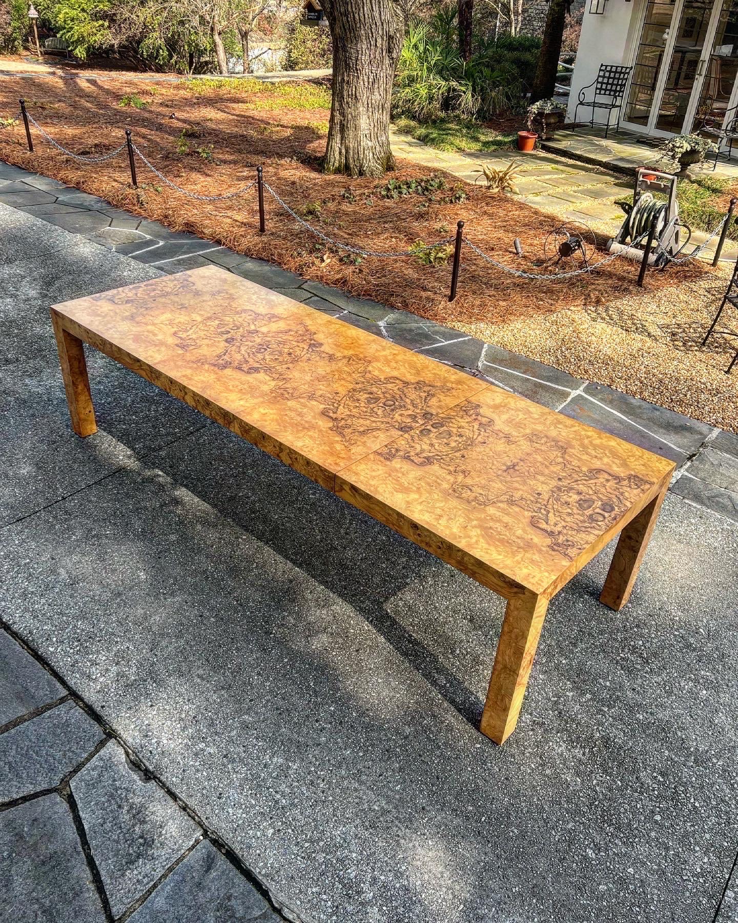 Magnificent Graphic Bookmatch Olivewood Dining Table by Milo Baughman In Excellent Condition For Sale In Atlanta, GA