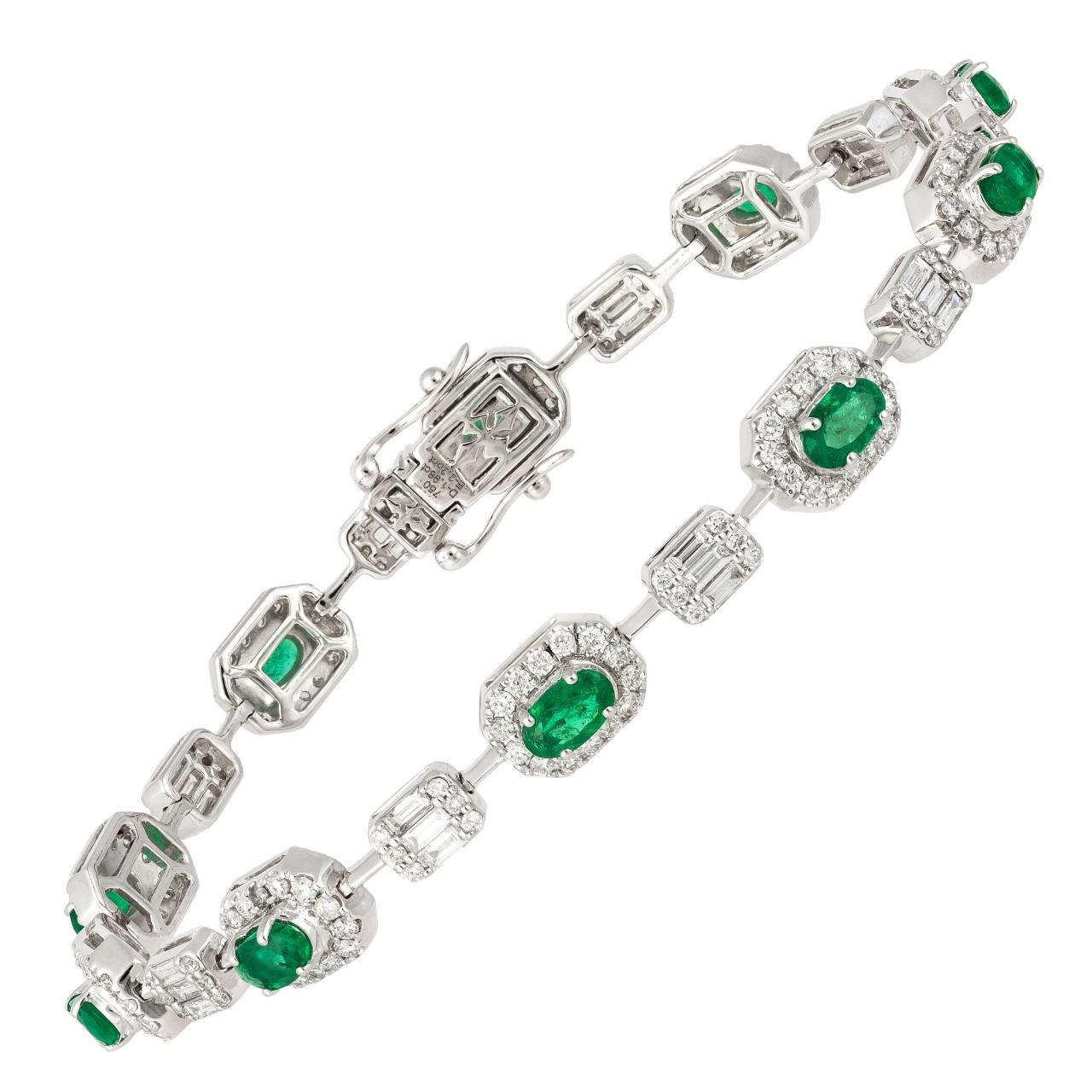 Bracelet Gold 18 K 

Diamond D 1.30 Cts/200 Pcs
Emerald EME 2.19 Cts/10 Pcs
TB 0.65 Cts/30 Pcs

Weight 12,27 grams

With a heritage of ancient fine Swiss jewelry traditions, NATKINA is a Geneva based jewellery brand, which creates modern jewellery