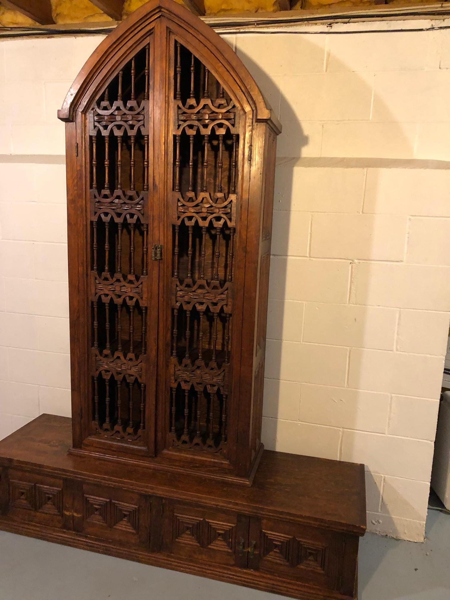 Mid-20th Century Magnificent Hand Carved Mahogany Gothic Style Bookshelf Cabinet