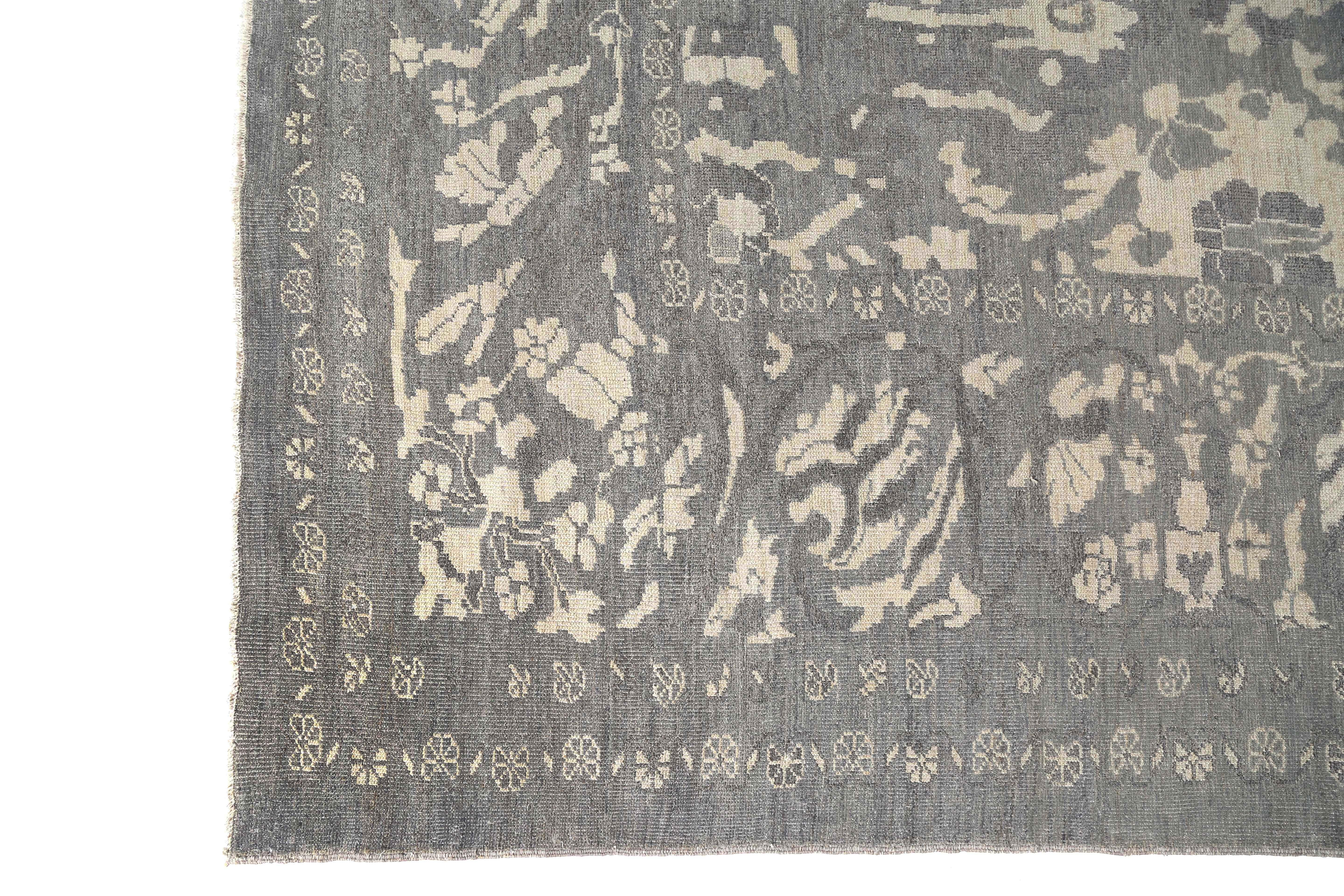 Contemporary Magnificent Handmade Turkish Sultanabad Rug For Sale