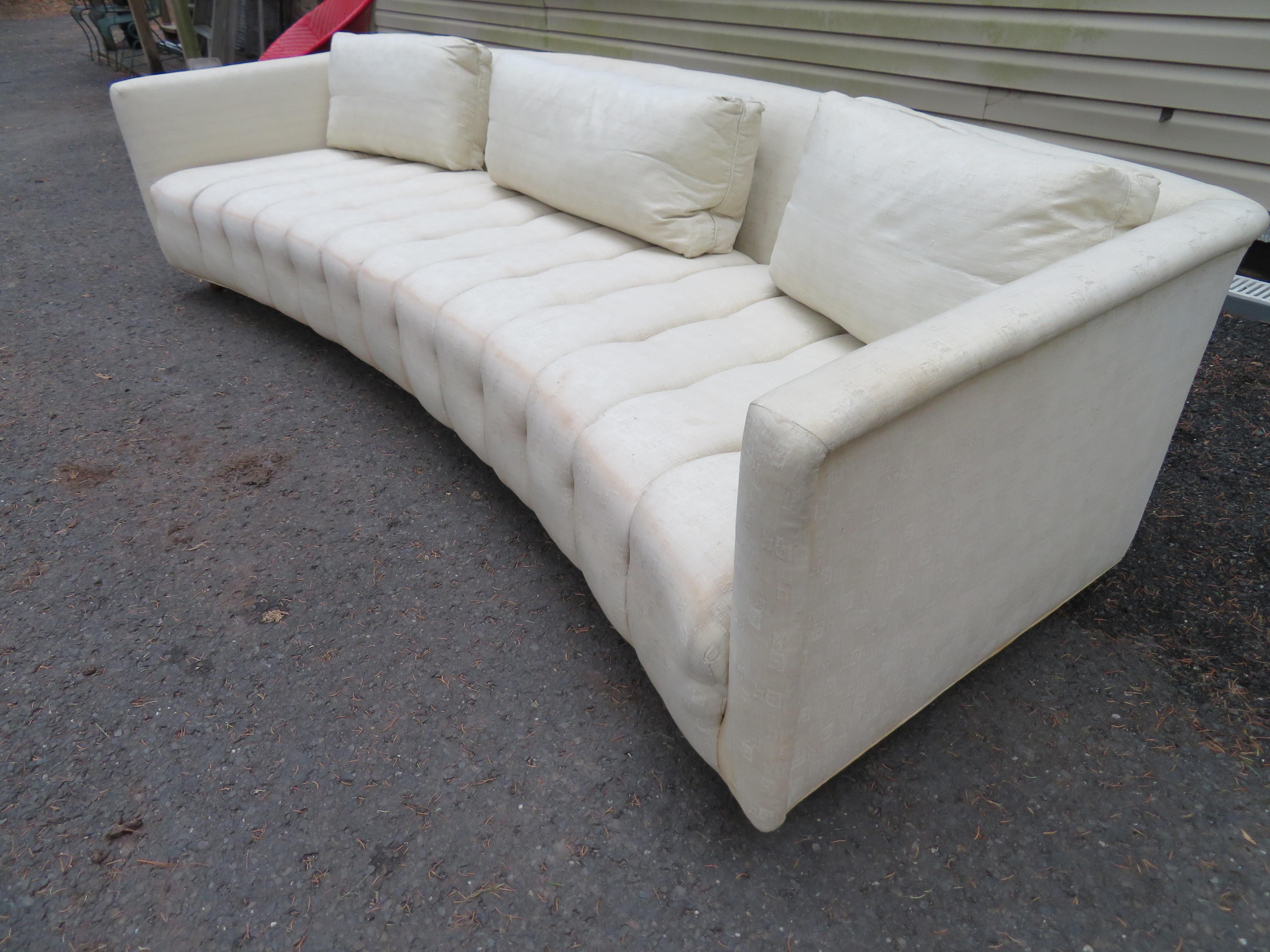 Magnificent Harvey Probber Style Long Low Curved Four-Seat Sofa, Midcentury For Sale 4