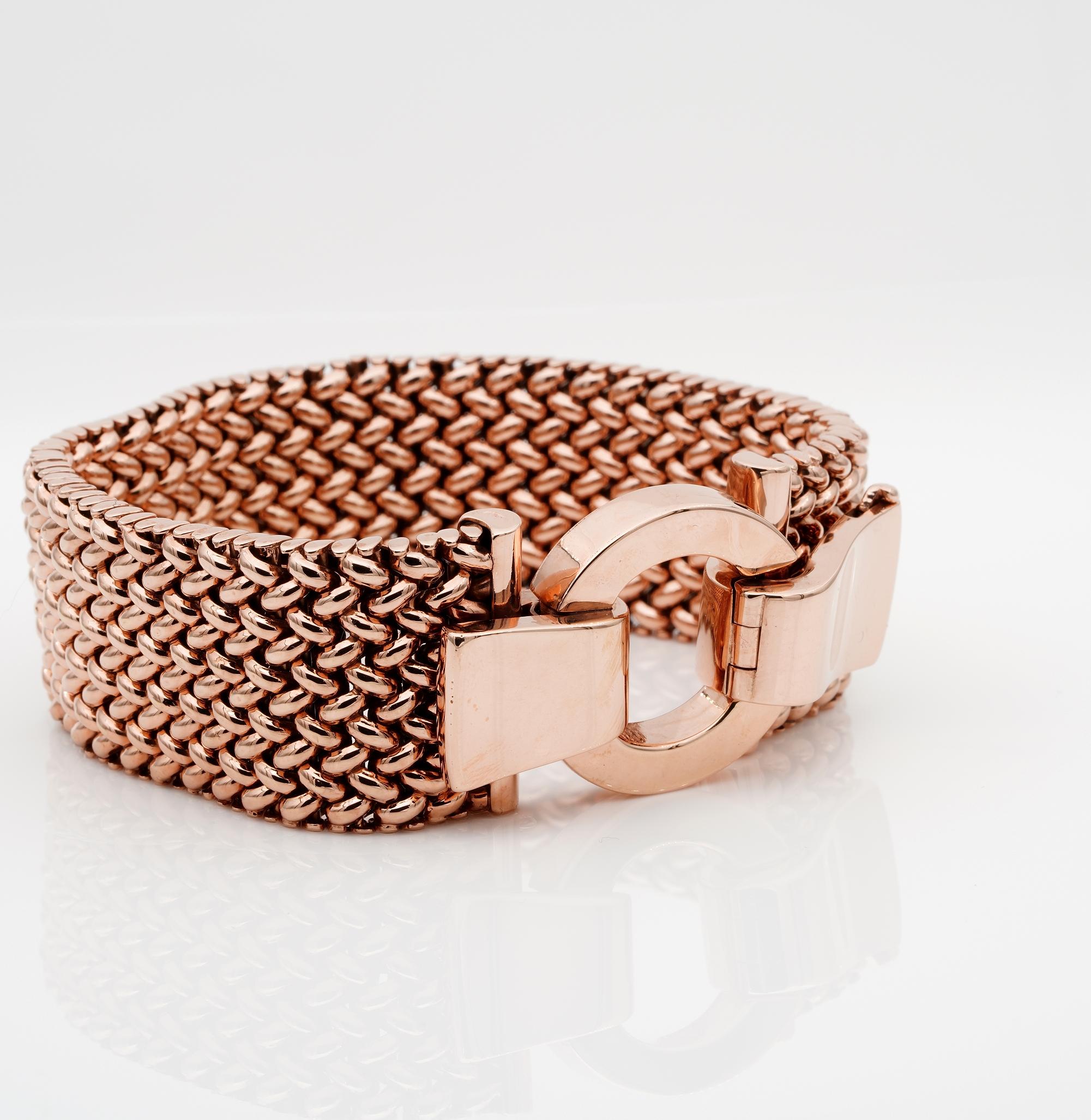 Magnificent Heavy Chunky 1930 Woven Strap 18 Karat Rose Gold Buckle Bracelet In Good Condition For Sale In Napoli, IT