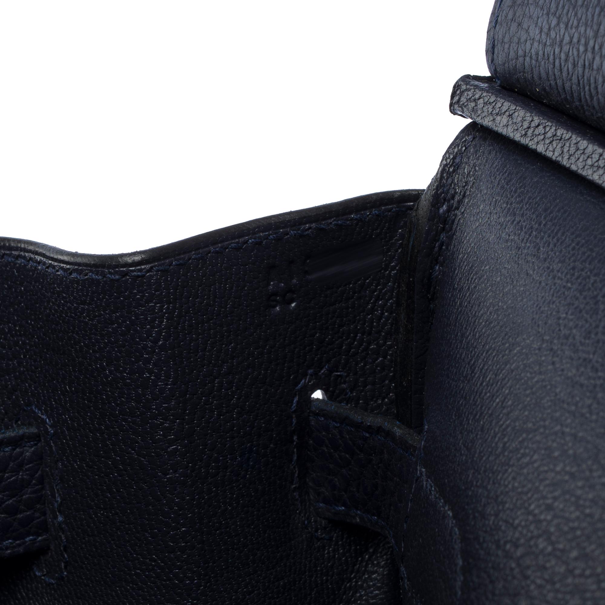 Magnificent Hermès Birkin 35 handbag in Bleu Nuit Togo Calf leather, PHW For Sale 3