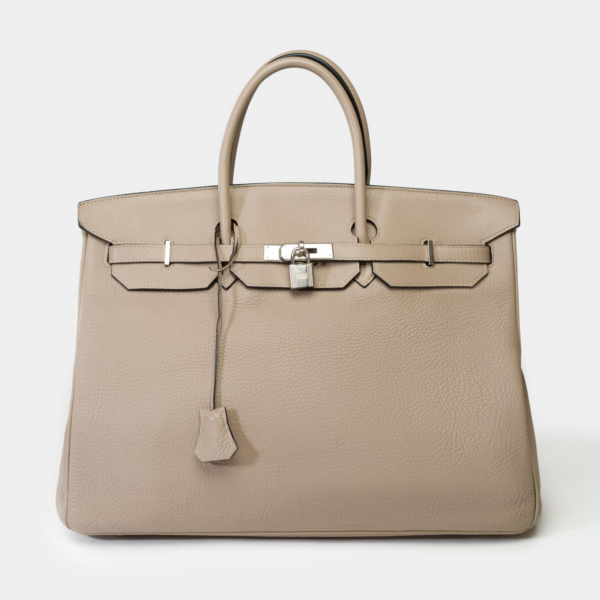 Magnificent Hermès Birkin 40 in Tourterelle Taurillon Clemence leather, PHW In Good Condition In Paris, IDF