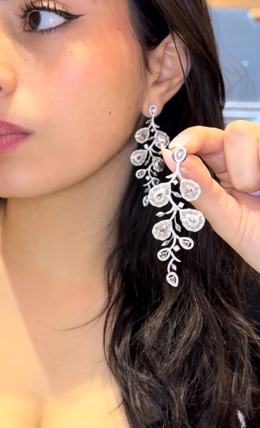 Magnifiques boucles d'oreilles chandelier en or blanc 18 carats et diamants taillés en rose Jewelry Pour femmes en vente