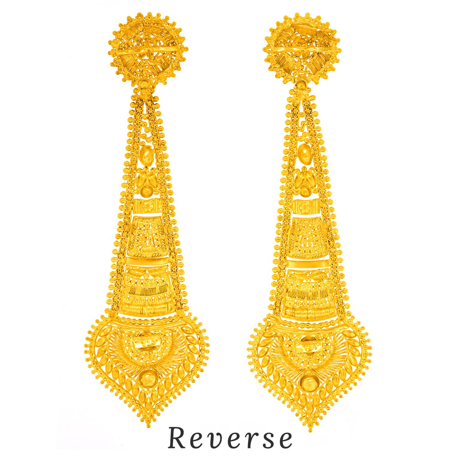 Magnificent High-Karat Gold Earrings c1950s India For Sale 5