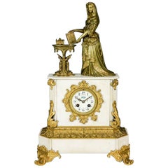 Magnifique horloge de cheminée ou pendule de cheminée de style historique datant d'environ 1890