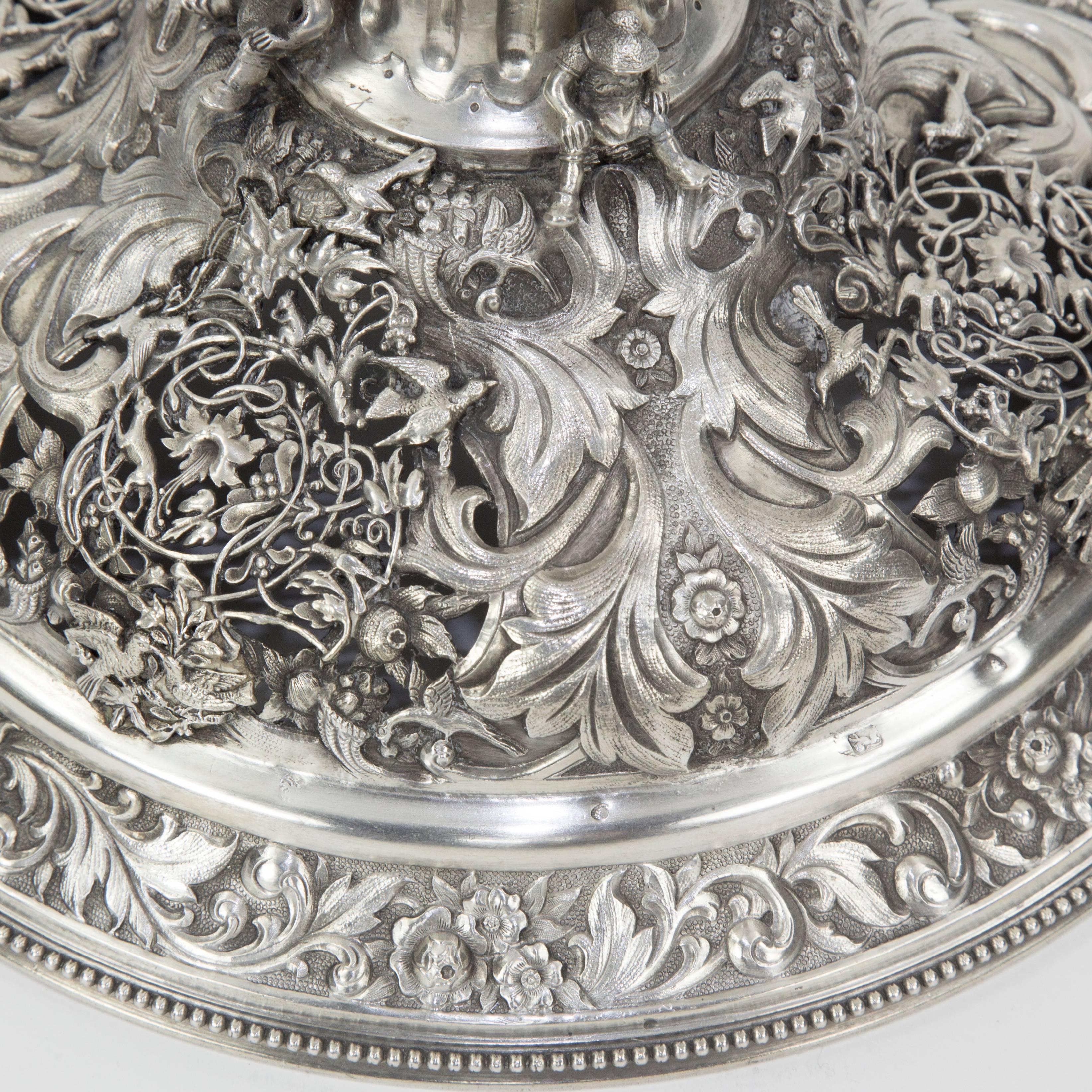 Prächtige, bedeutende, antike, große, mit Silber überzogene Silberkette im Angebot 4