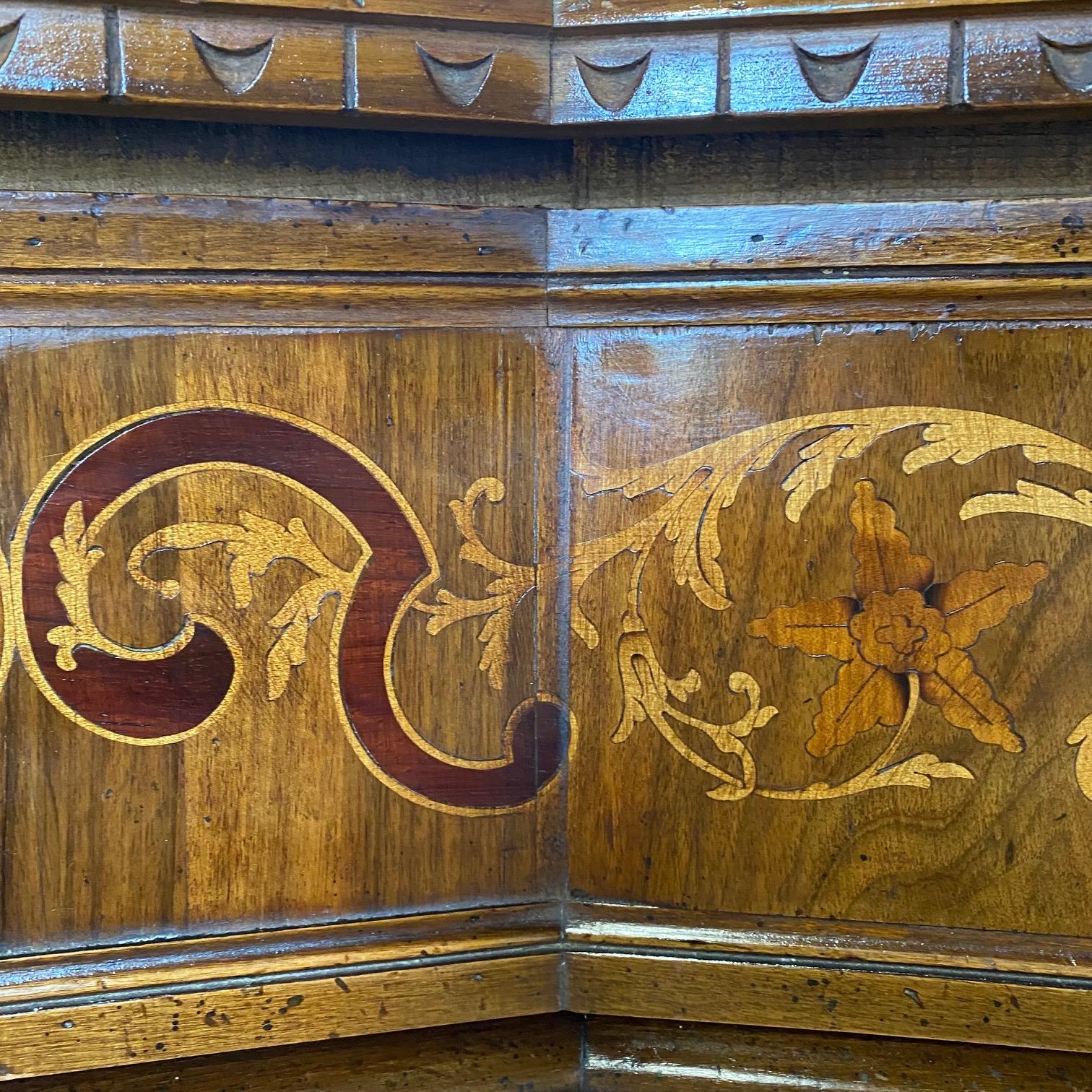 19th Century Magnificent Inlaid Mixed Wood Italian Serpentine Chest of Drawers For Sale