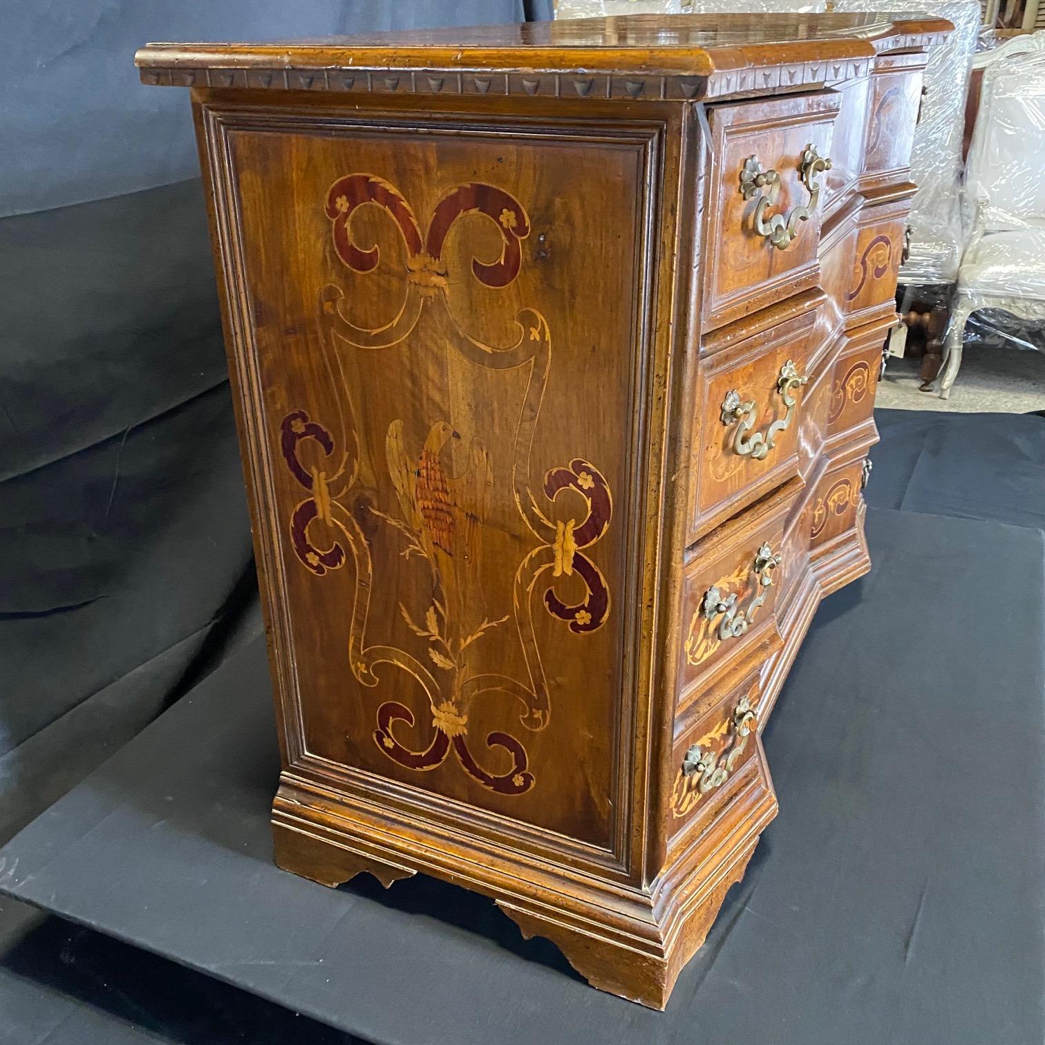 Magnificent Inlaid Mixed Wood Italian Serpentine Chest of Drawers For Sale 1