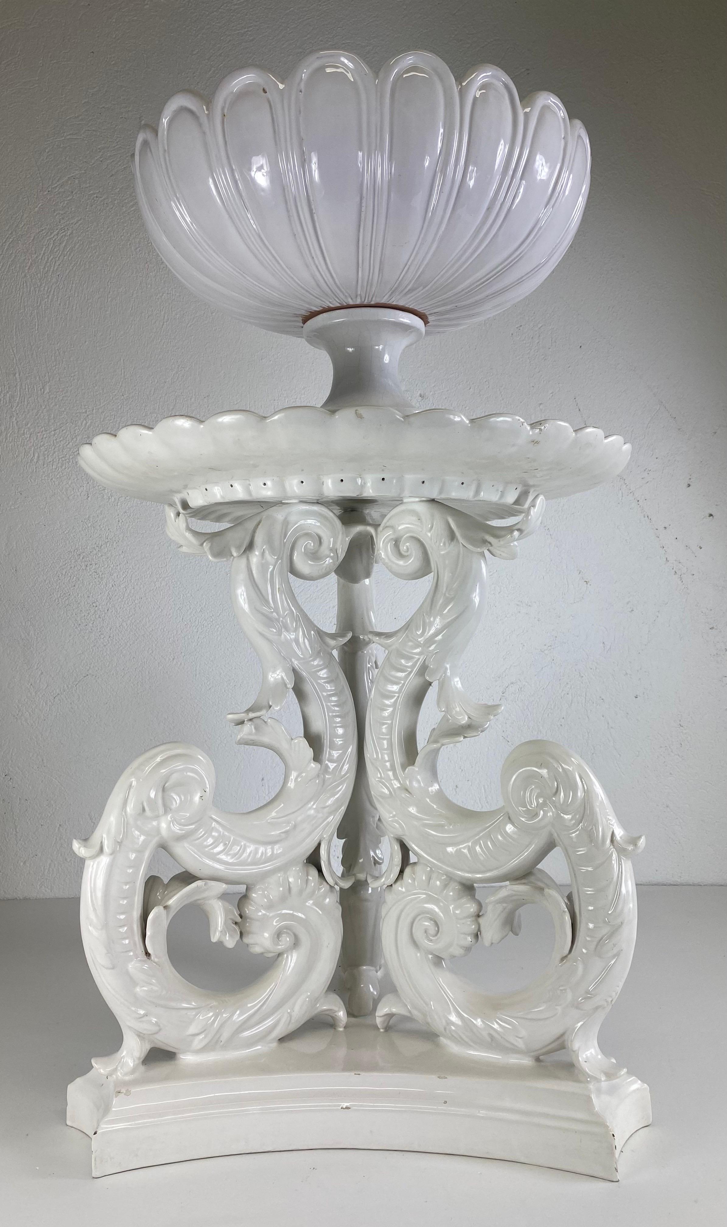 Magnifique jardinière sculpturale italienne de style rococo blanc de chin en vente 5