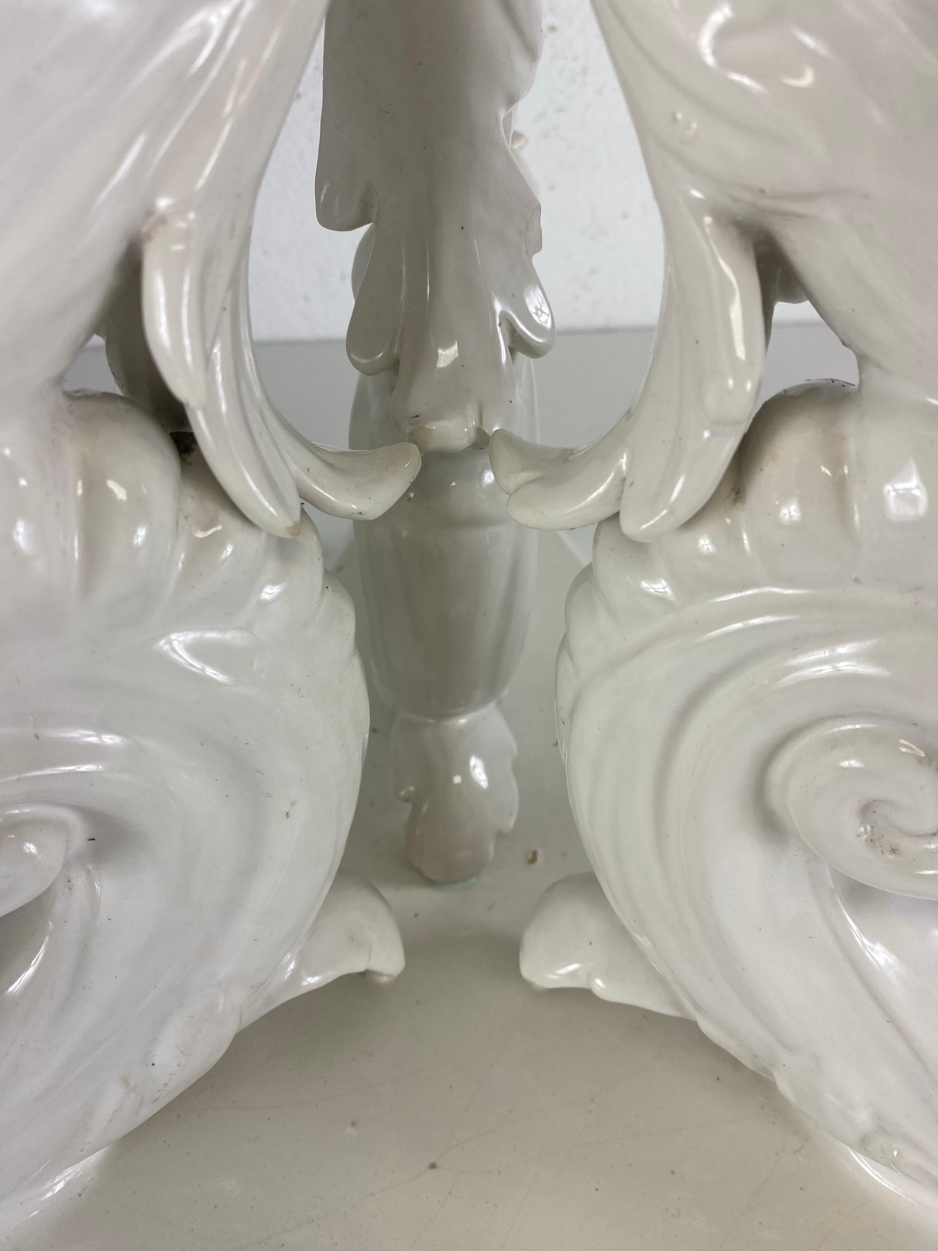 Magnifique jardinière sculpturale italienne de style rococo blanc de chin en vente 2