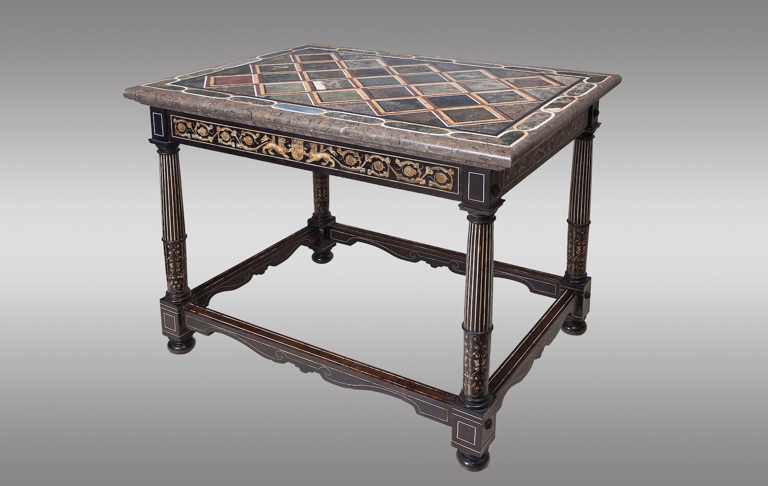 Magnificent Italian Centre Table, 18th Century For Sale 8