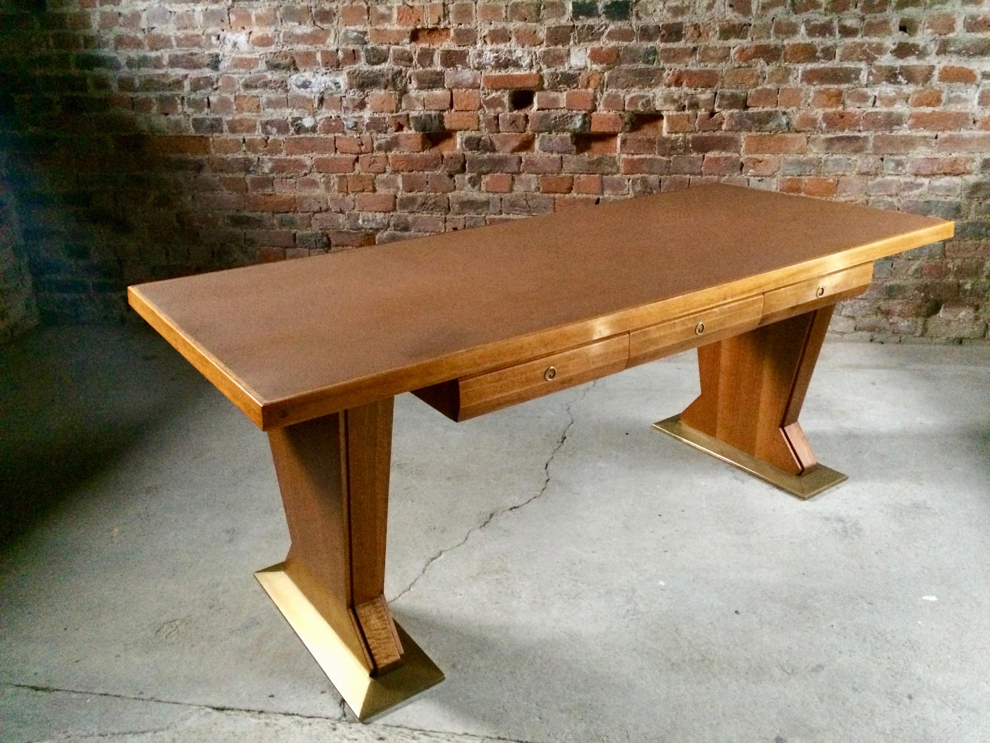Magnificent Italian Desk Table Osvaldo Borsani Walnut Leather, Midcentury, 1940s 10