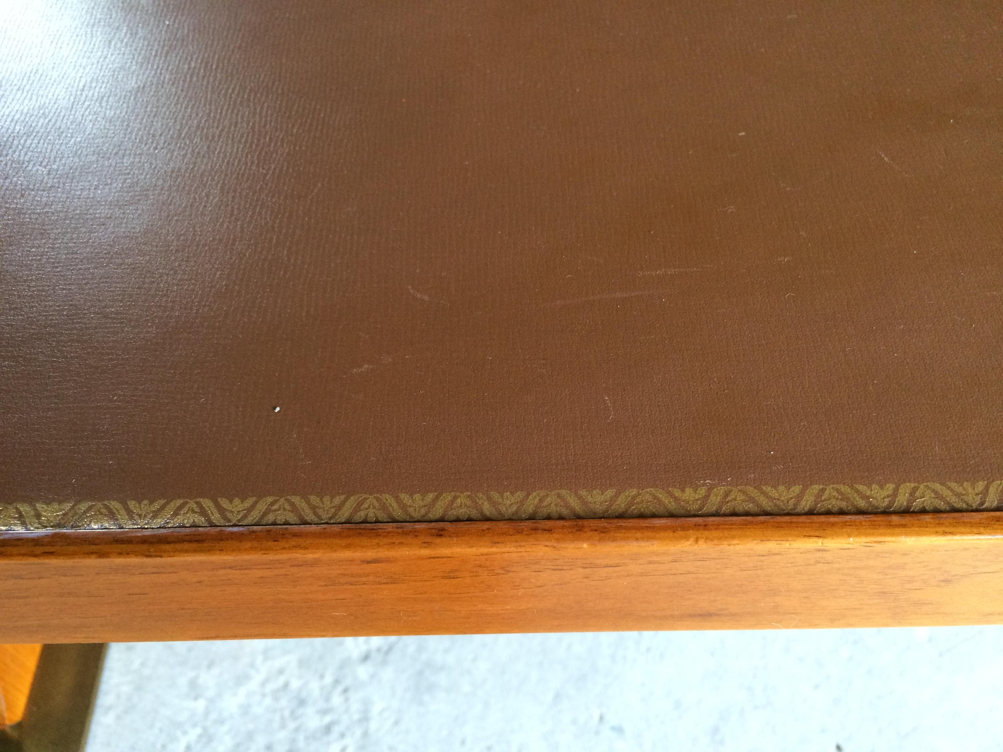 Magnificent Italian Desk Table Osvaldo Borsani Walnut Leather, Midcentury, 1940s In Excellent Condition In Longdon, Tewkesbury