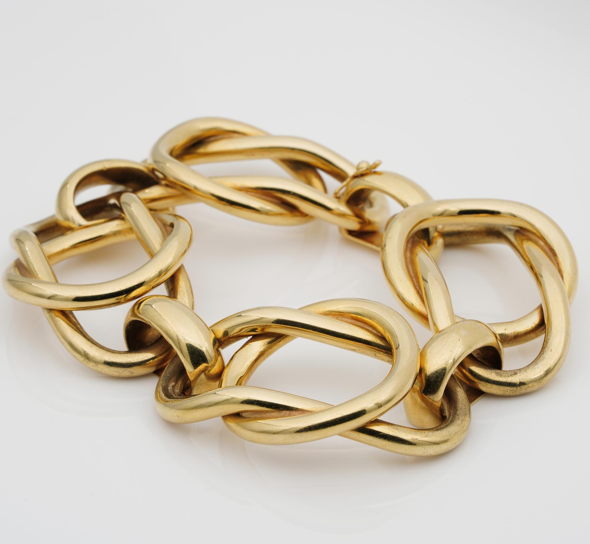 Women's Magnificent Italian Fancy Link 18 Karat Gold Heavy Vintage Bracelet For Sale