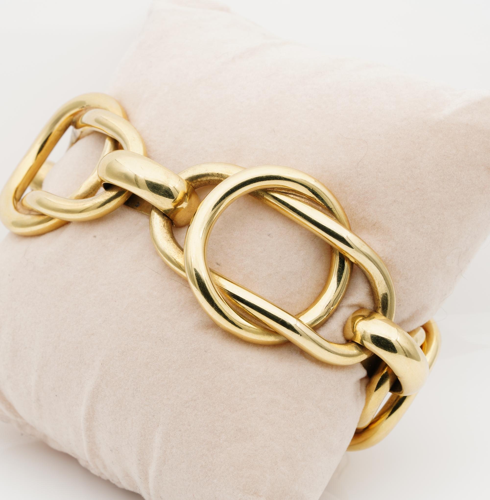 Magnificent Italian Fancy Link 18 Karat Gold Heavy Vintage Bracelet For Sale 1