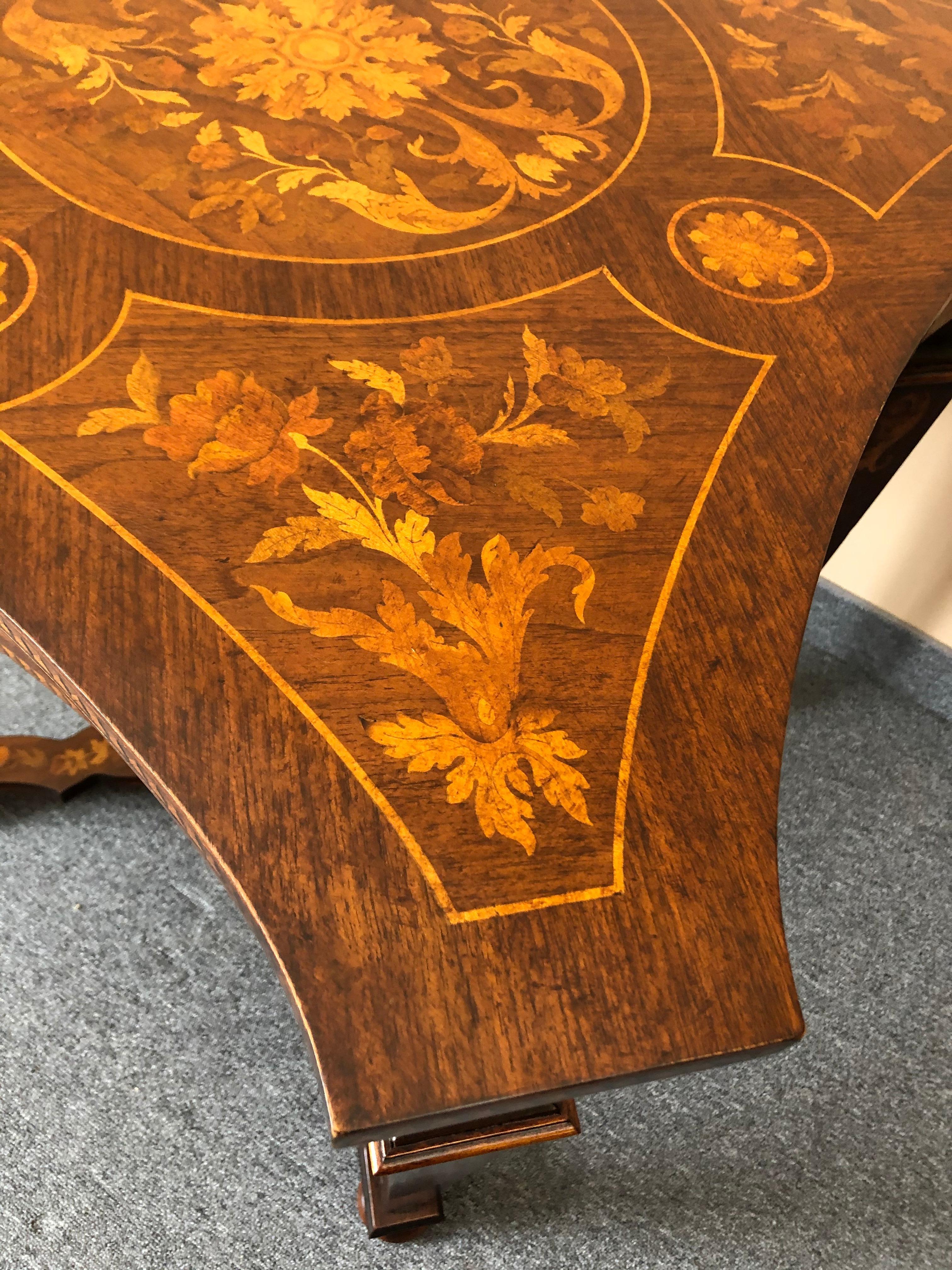 Magnificent Italian Inlaid Marquetry Mixed Wood Center or Game Table In Excellent Condition In Hopewell, NJ