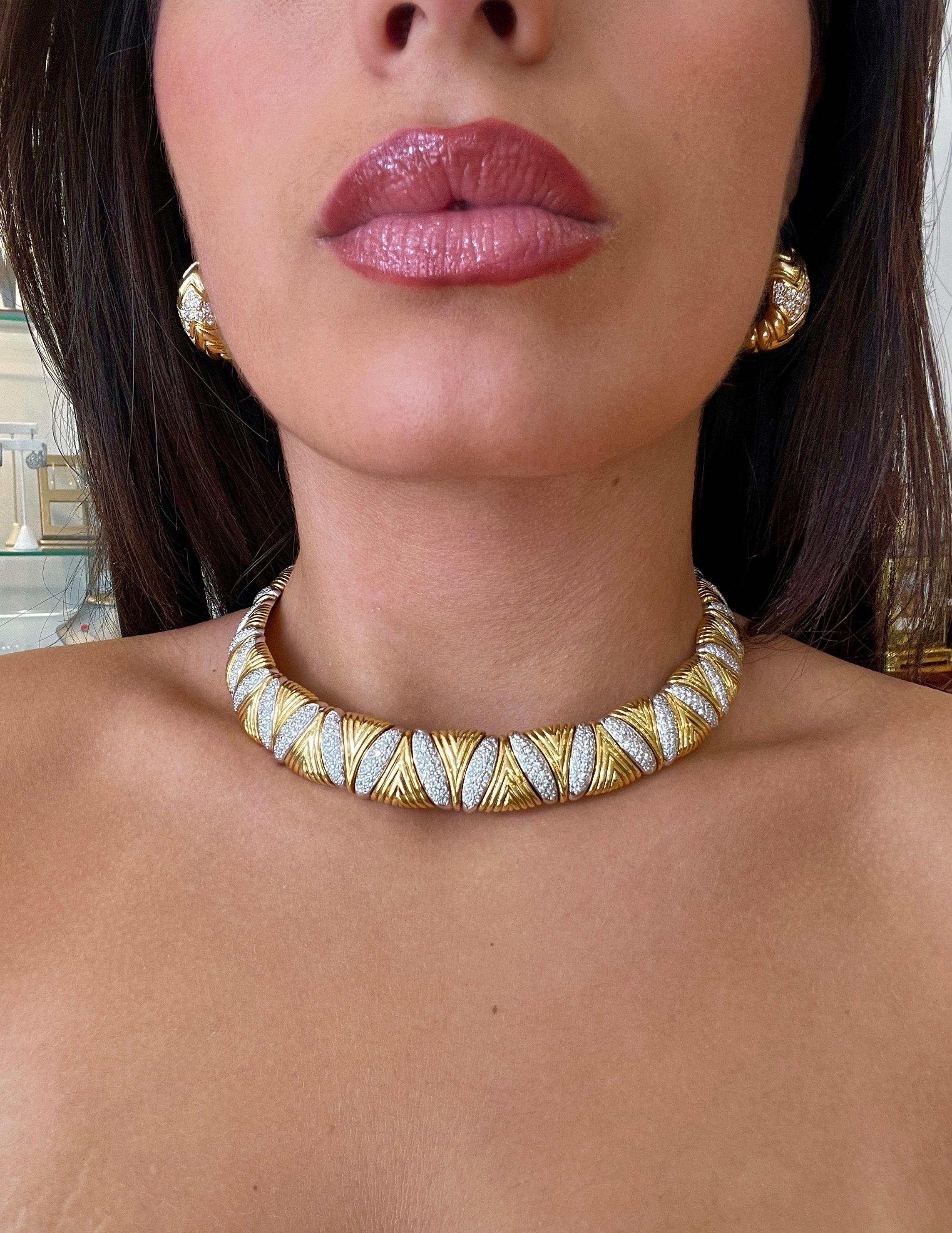 Magnífico Collar de Gargantilla Italiano de Diamantes Macizos 15.00ct -Modernista en Excelente estado para la venta en Great Neck, NY