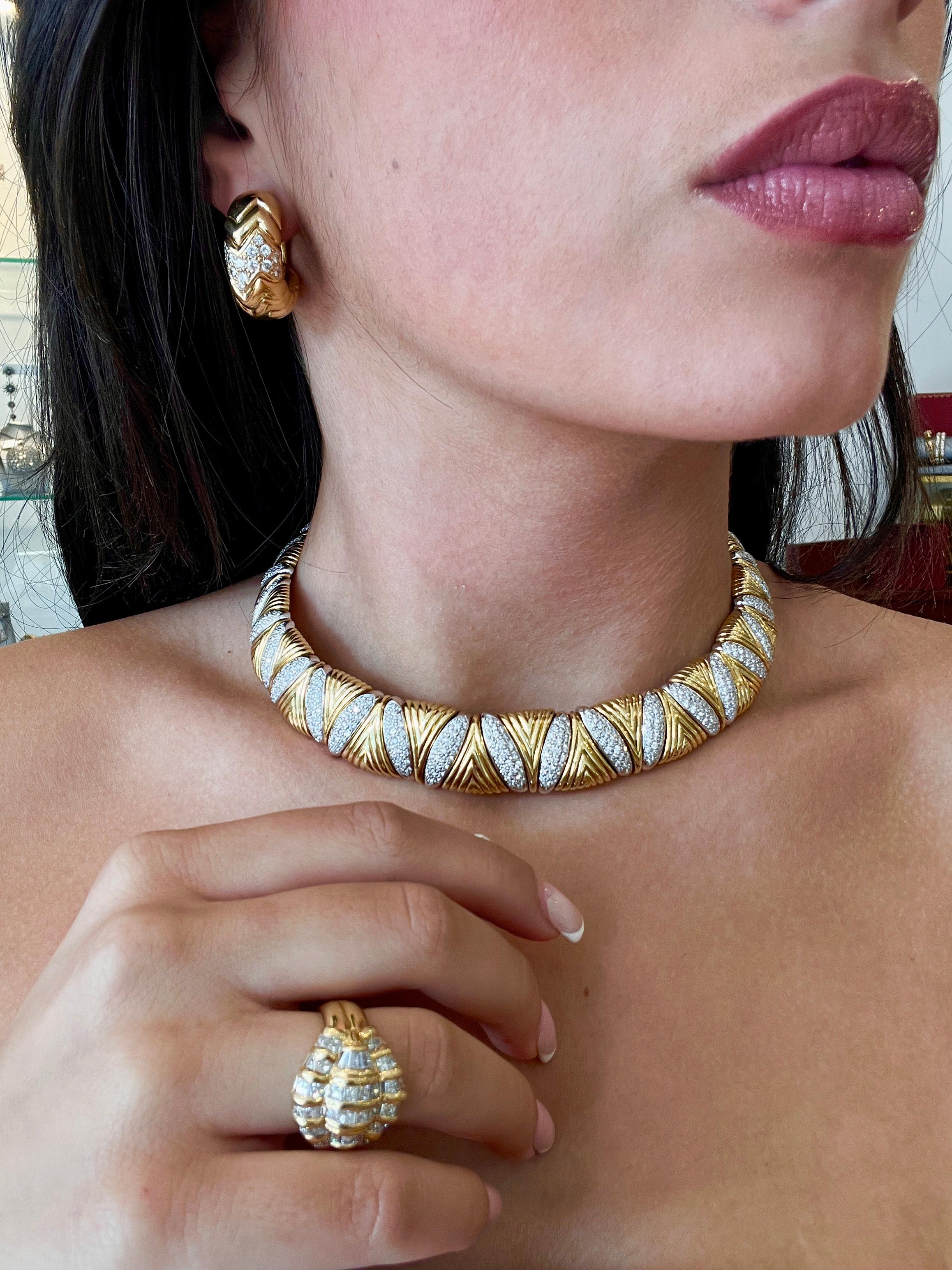 Magnífico Collar de Gargantilla Italiano de Diamantes Macizos 15.00ct -Modernista en venta 2