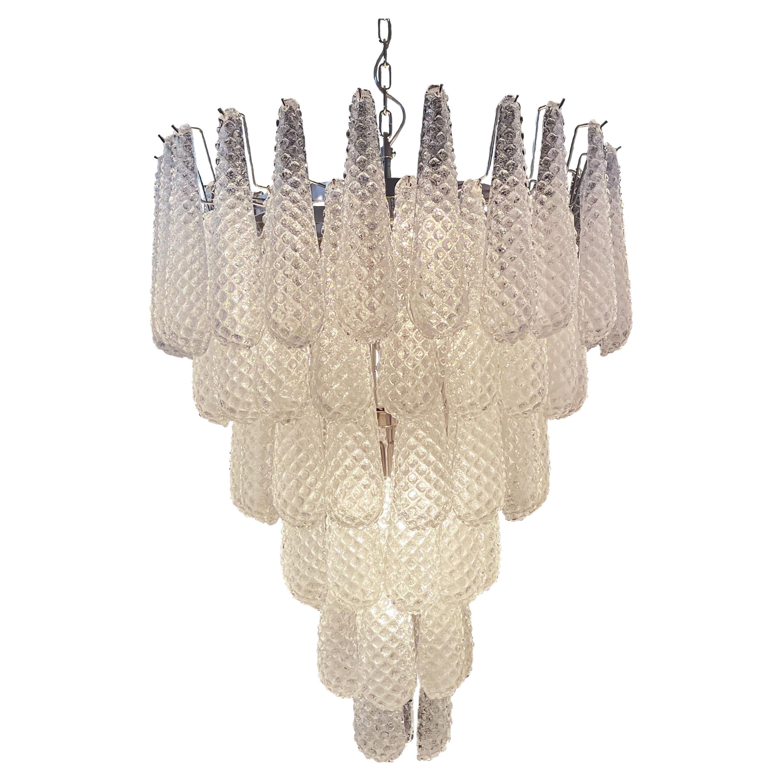 Magnificent Italian vintage Murano glass chandelier - 75 glass petals drop For Sale