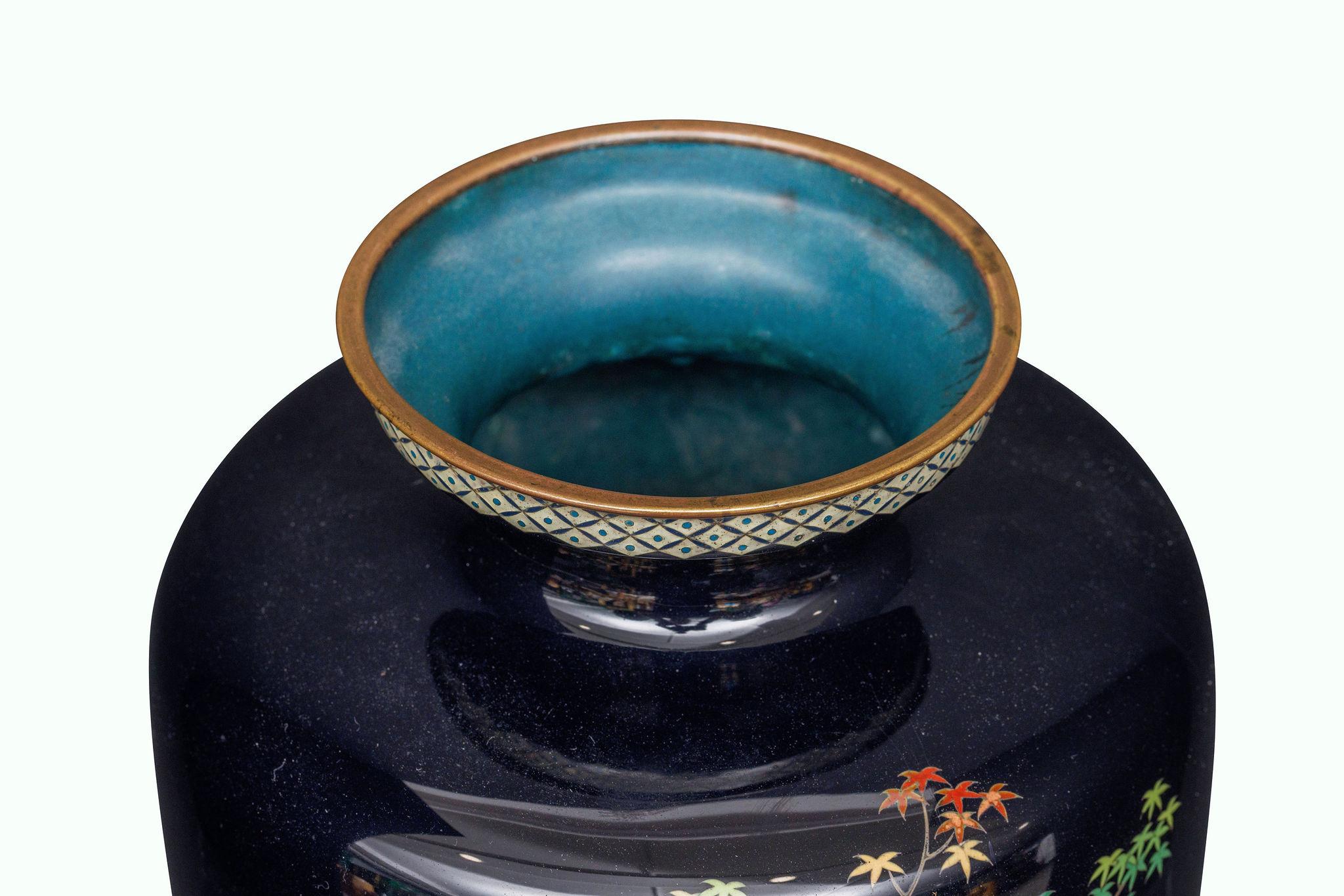 Magnificent Japanese Meiji Cloisonné Enamel Vase with Pheasants, Inaba Co. For Sale 3