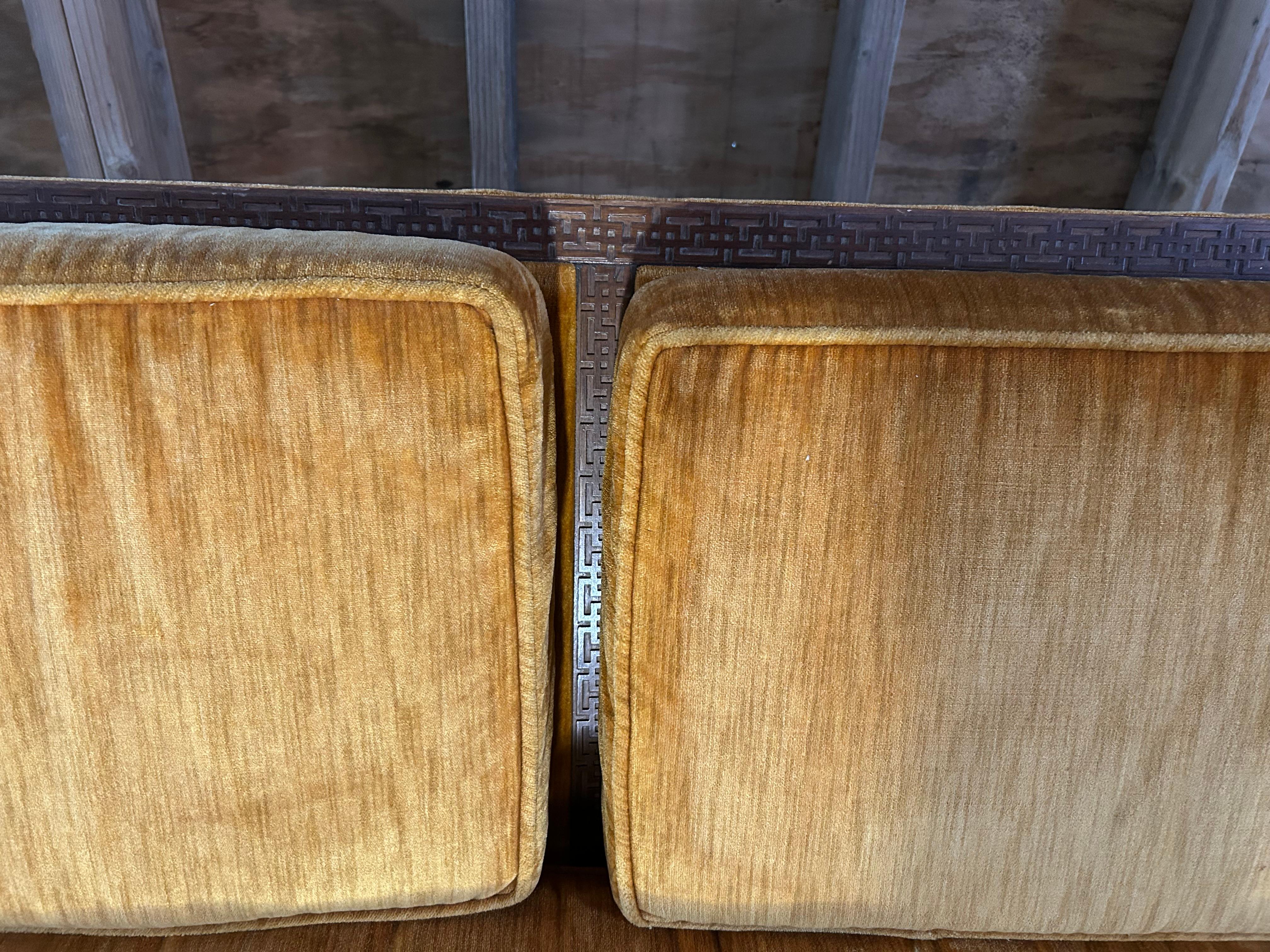 Superbe canapé bas John Widdicomb avec accoudoirs inhabituels Mid-Century Modern en vente 1