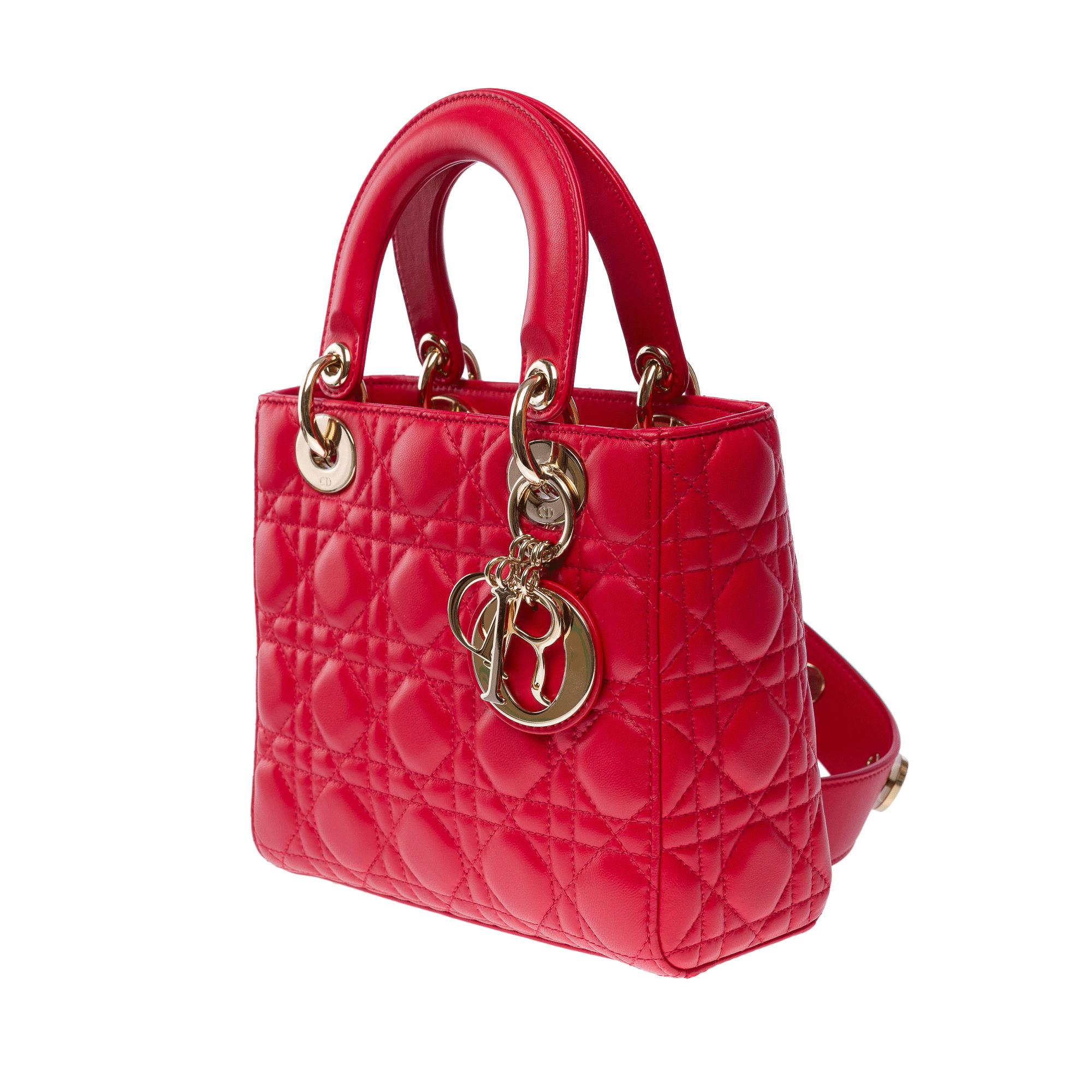 Magnífica correa para bolso pequeño Lady Dior de piel cannage roja, GHW en Excelente Estado en Paris, IDF