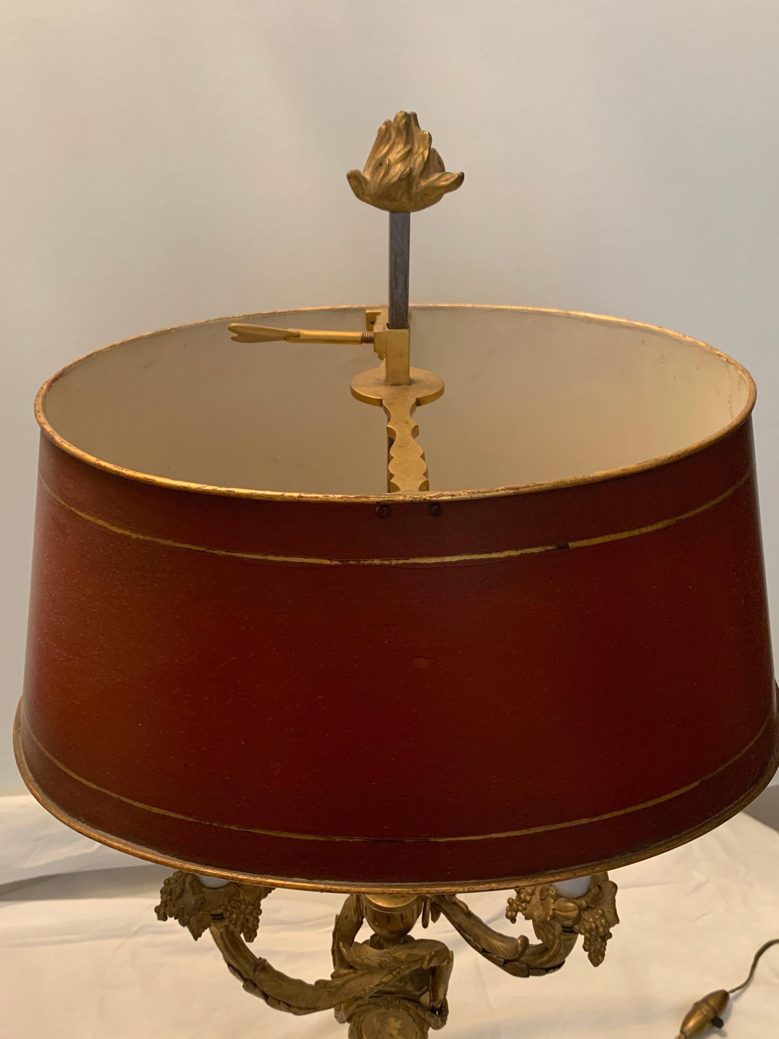 Prächtige Lampen aus vergoldeter Bronze, Louis XVI.-Stil  Stil (Französisch) im Angebot