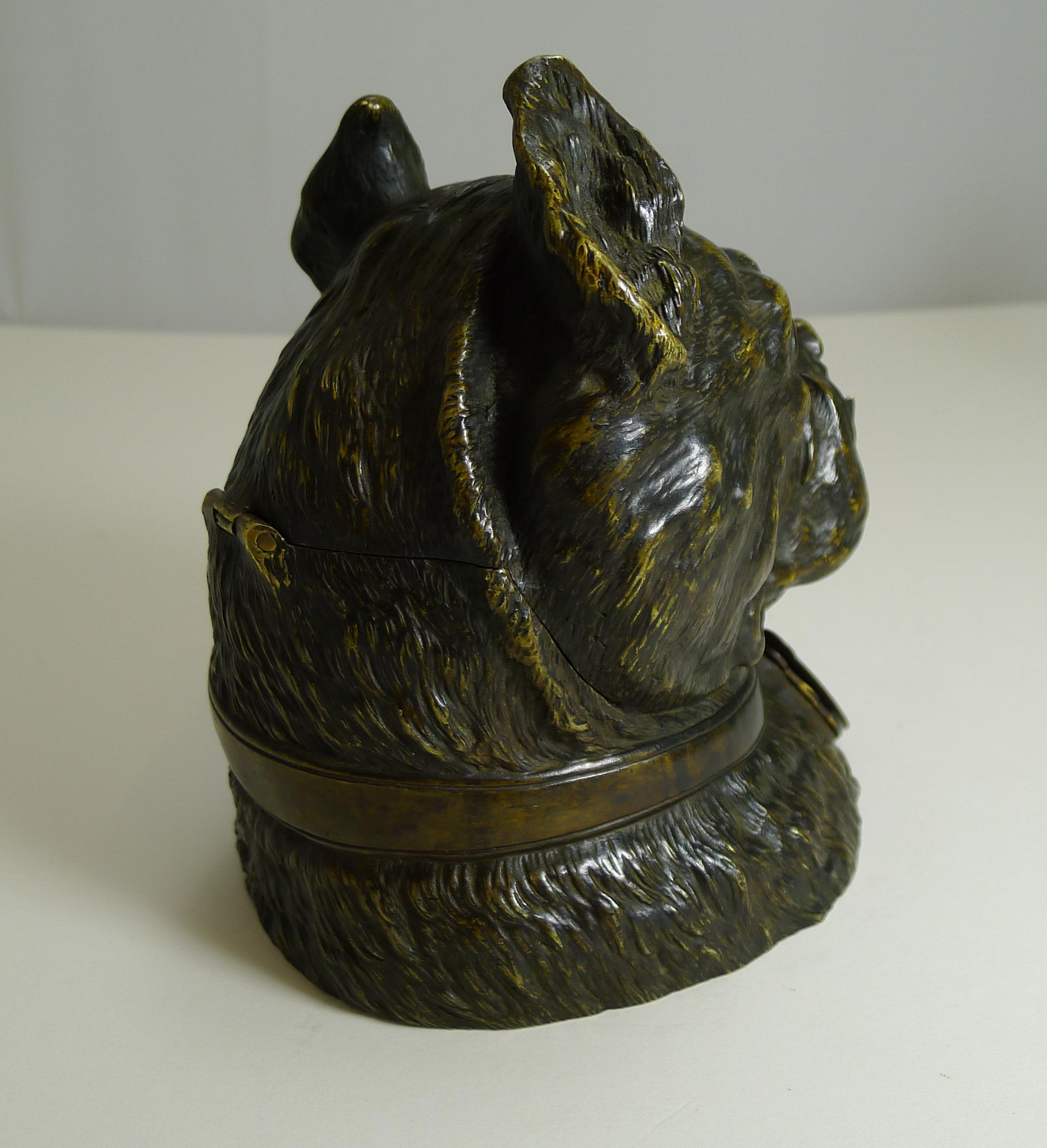 Late Victorian Magnificent Large Antique English Bronze Bulldog Inkwell, circa 1890, Dogs