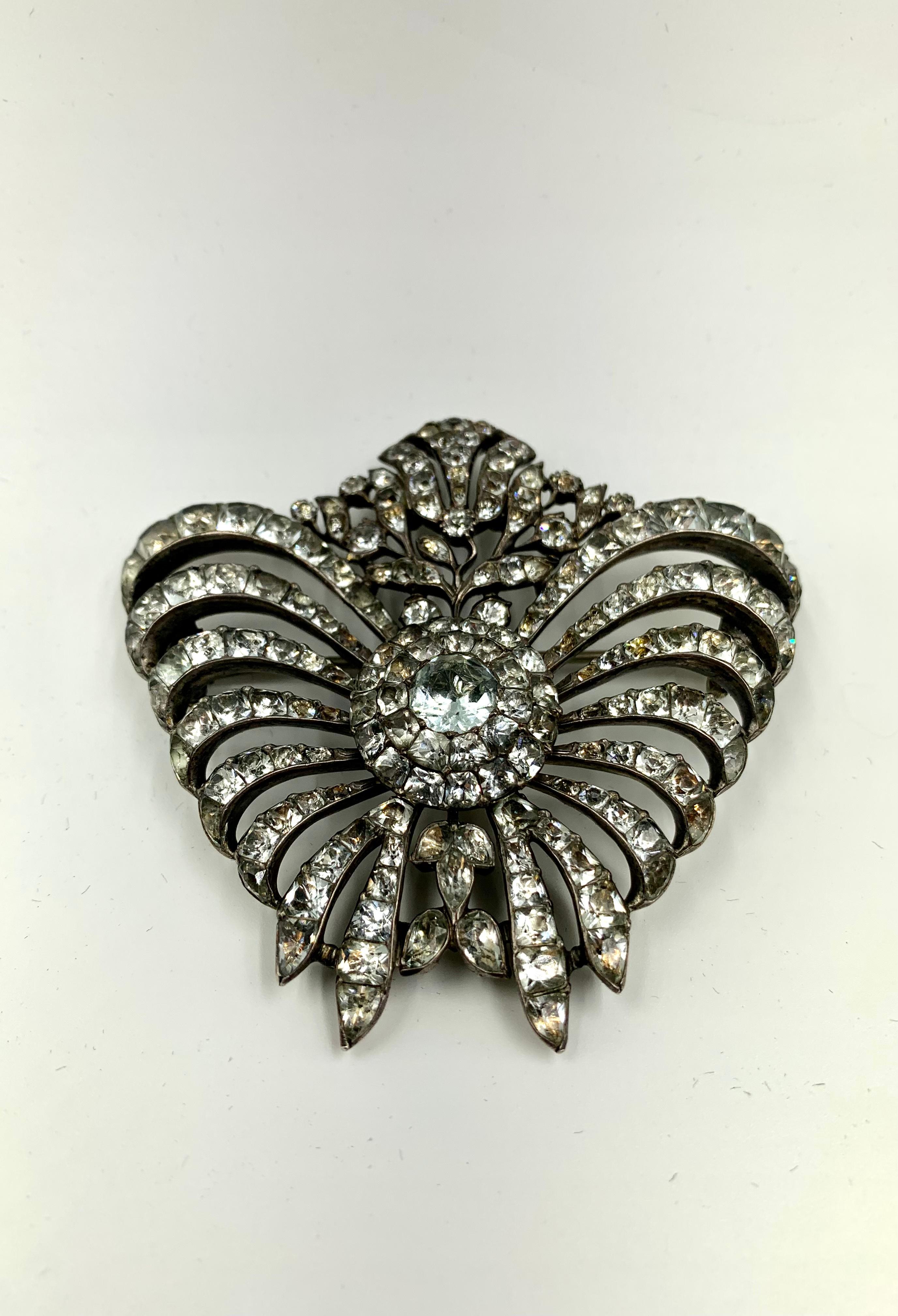 Magnificent Large Antique Georgian Regency Period Black Dot Paste Turban Brooch In Good Condition For Sale In New York, NY