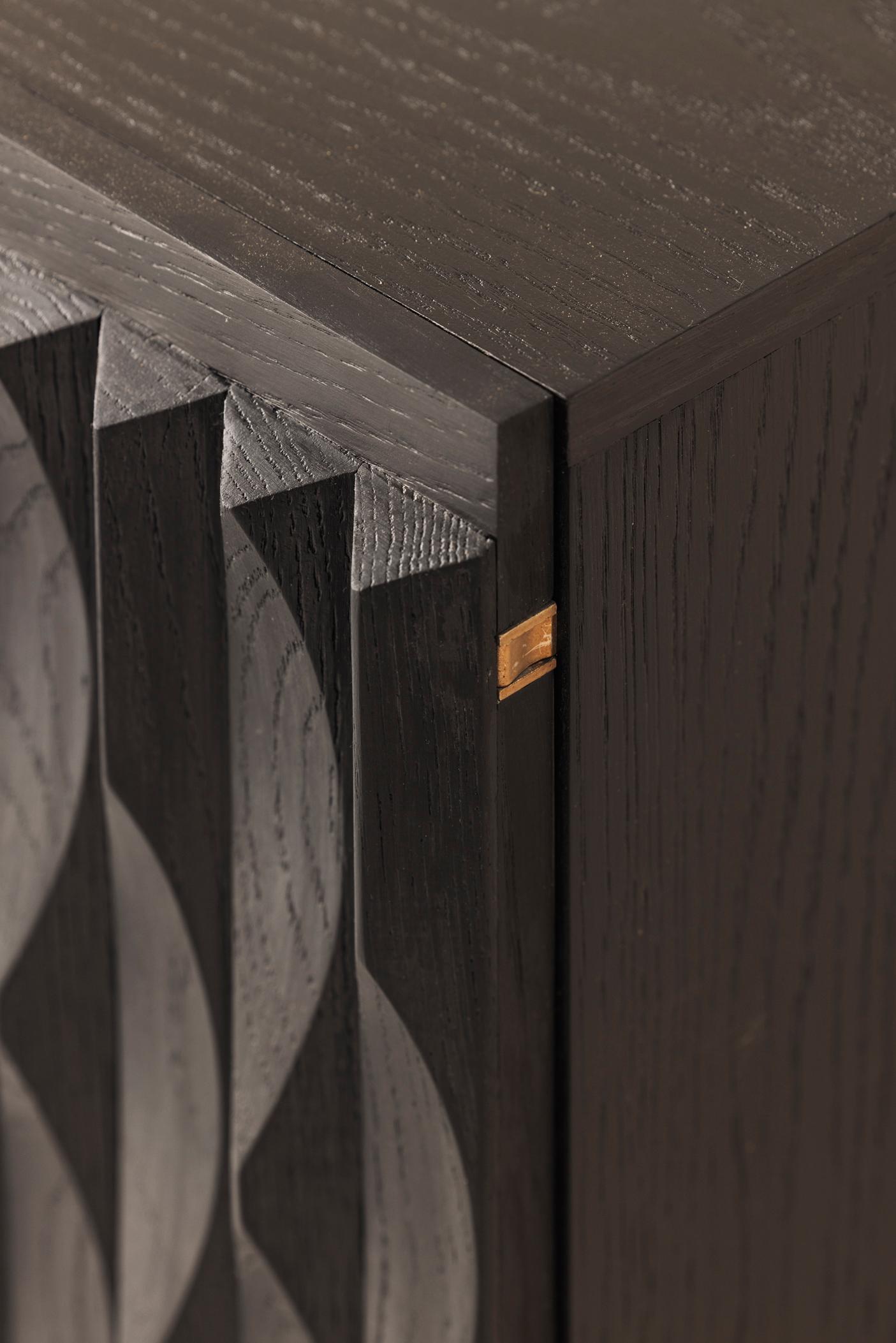 Magnificent large brutalist 'Maison Aurora' sideboard in oak from Belgium, 1970s 6