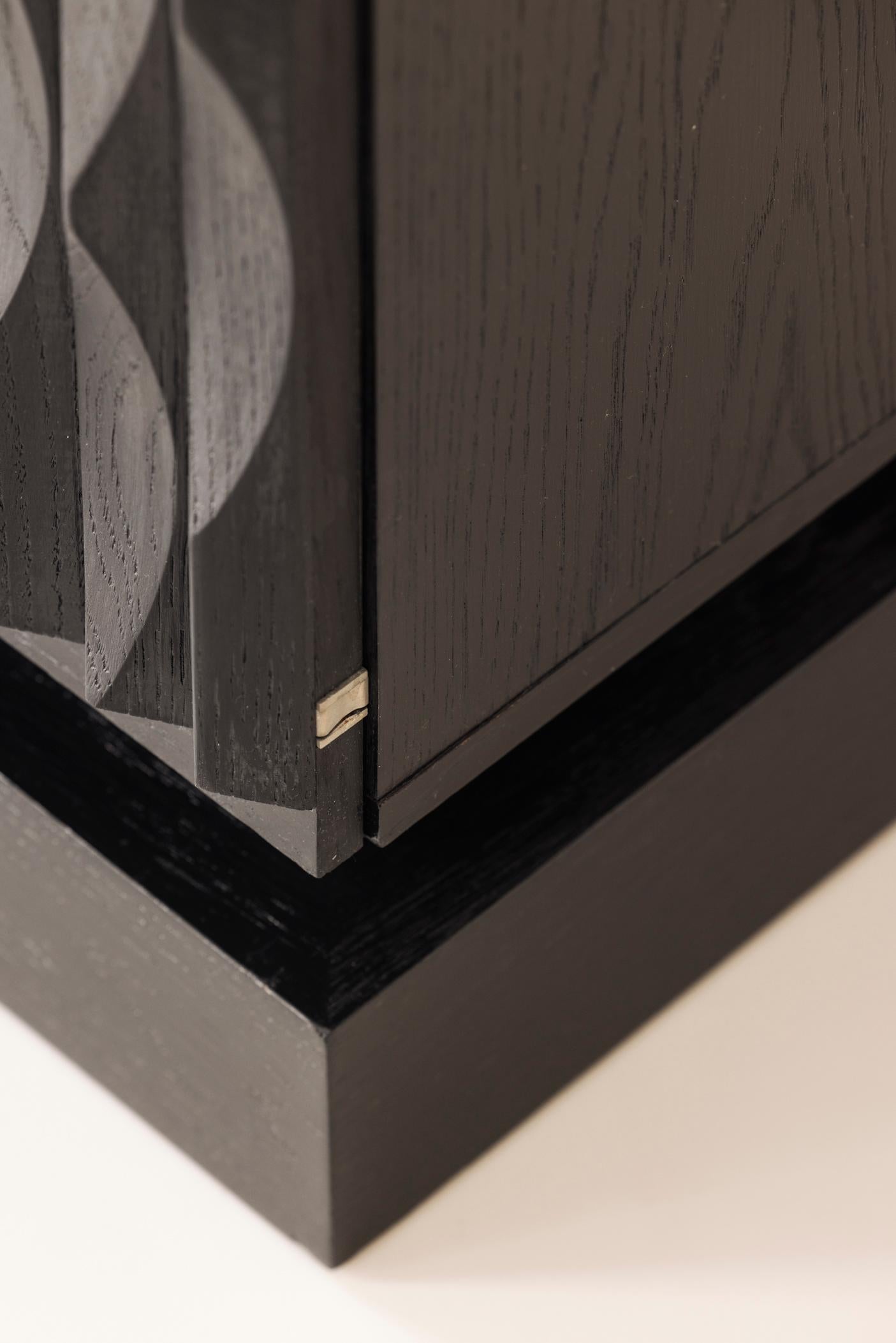 Magnificent large brutalist 'Maison Aurora' sideboard in oak from Belgium, 1970s 7