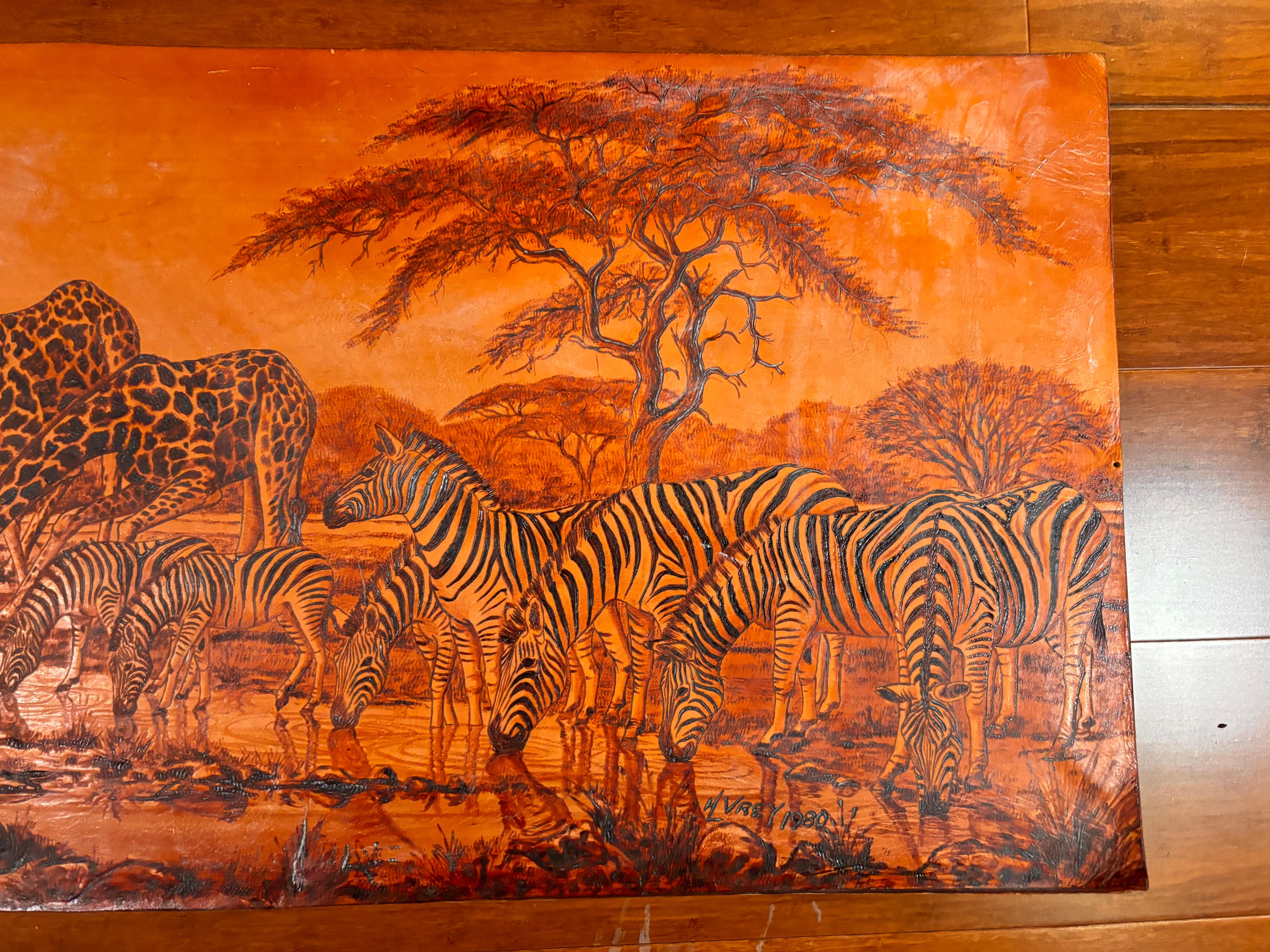 Pelle Magnifico grande Zebra e Giraffe all'acqua Arte africana, 1980 in vendita