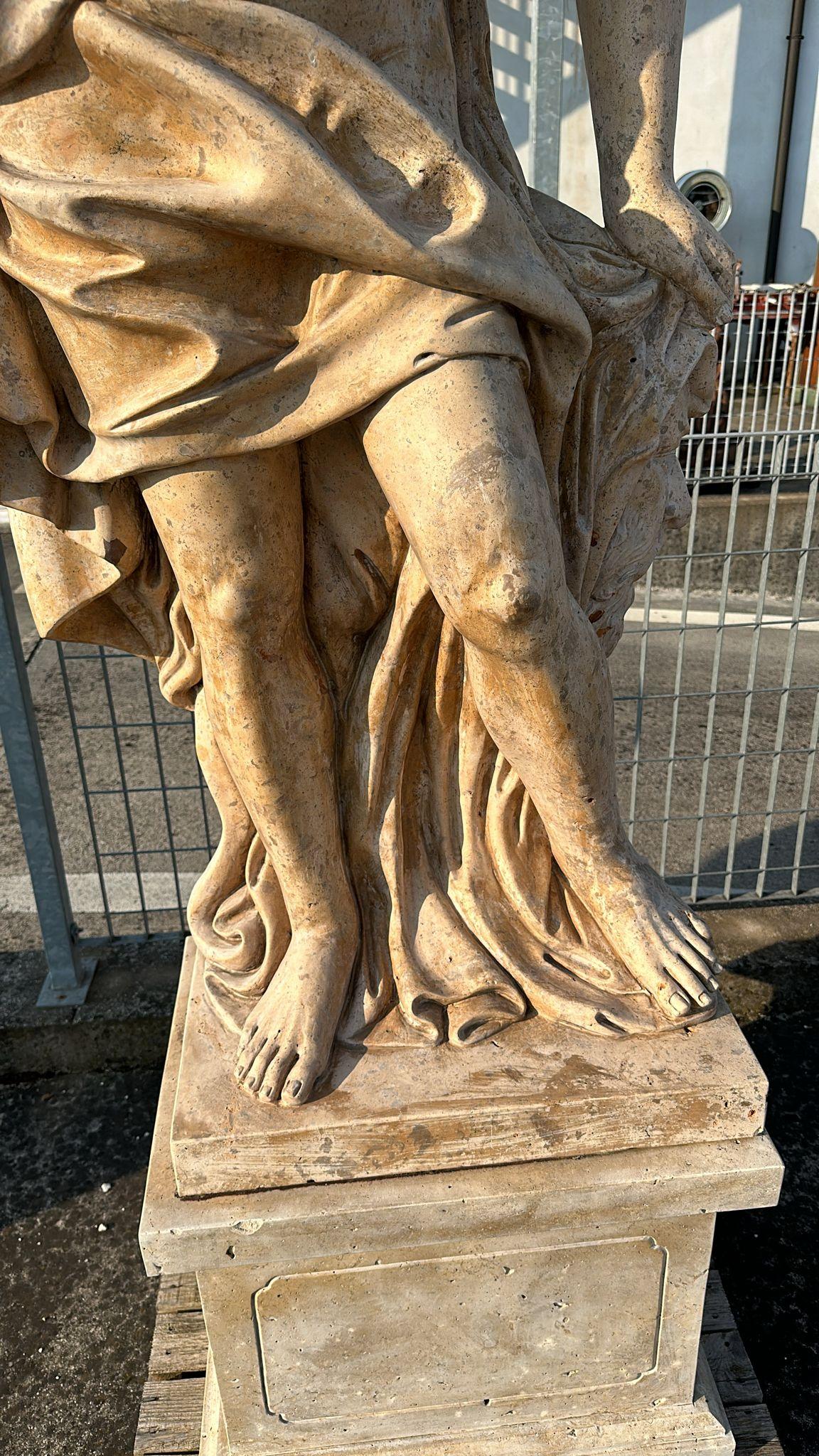 XX secolo Magnifica scultura in marmo a grandezza naturale dall'Italia 200 CM BACHO in vendita