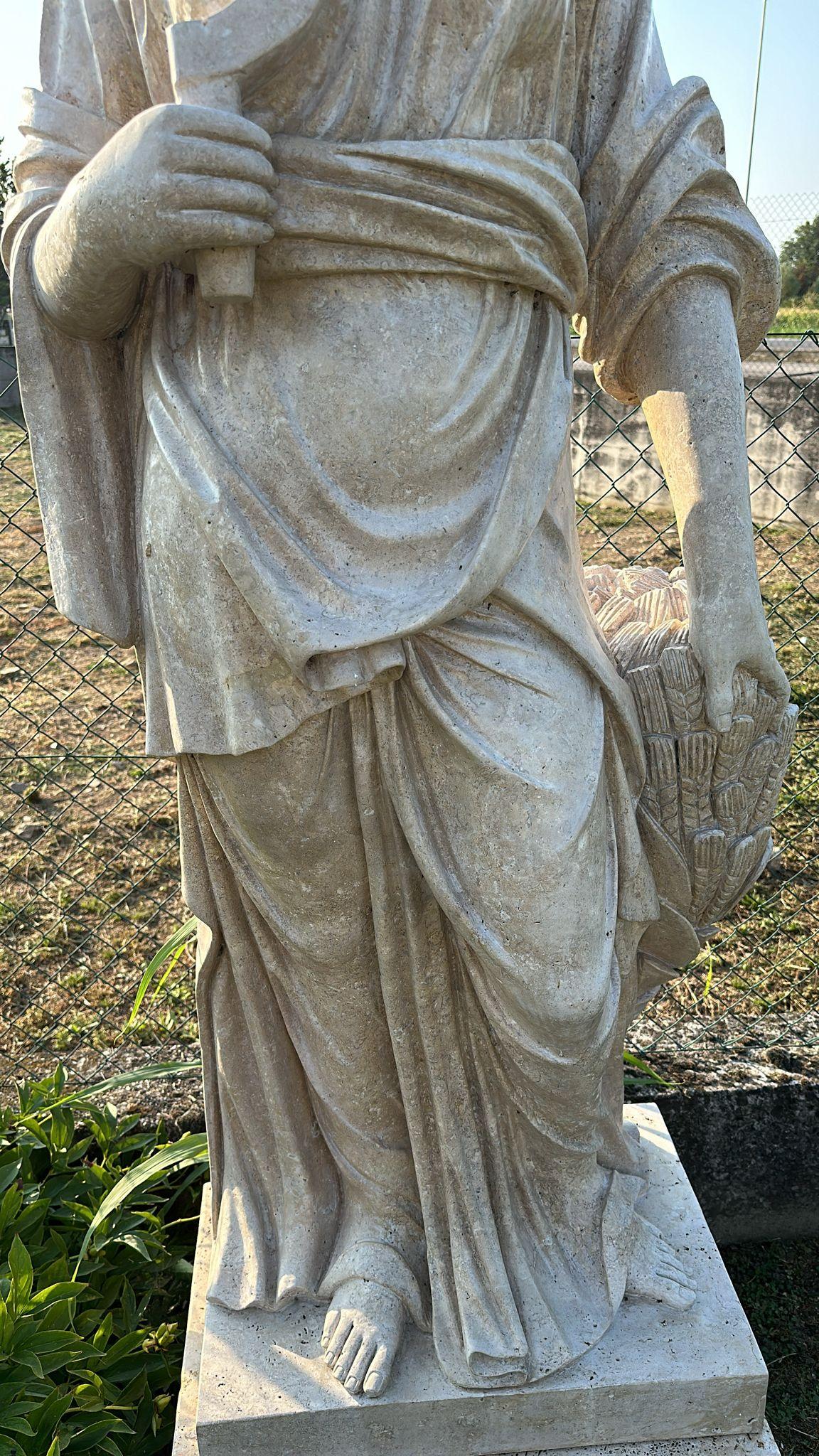 Magnífica escultura de mármol de tamaño natural procedente de Italia 220 en Bueno estado para la venta en Madrid, ES
