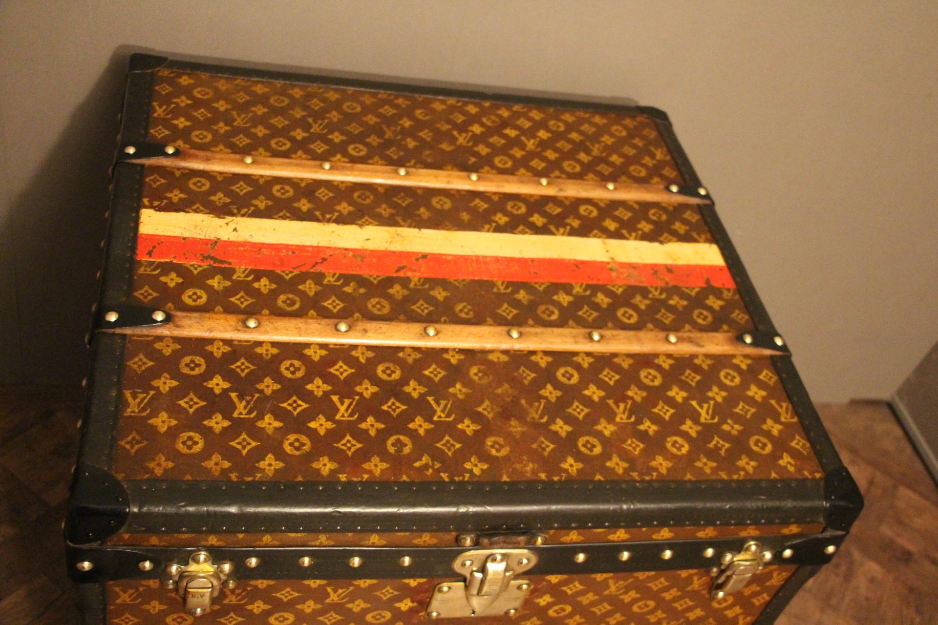 Early 20th Century Magnificent Louis Vuitton Cube Trunk