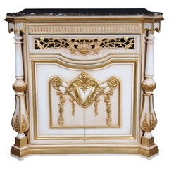 Magnificent Louis XV Chest of Drawers / Sideboard