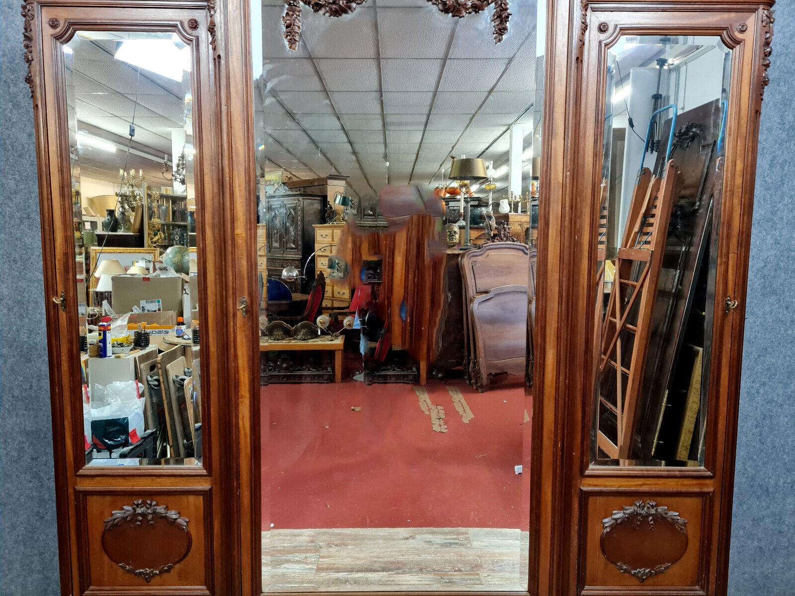 Magnificent Louis XVI Mahogany Breakfront Bookcase from the 1850s -1X48 In Good Condition For Sale In Bordeaux, FR