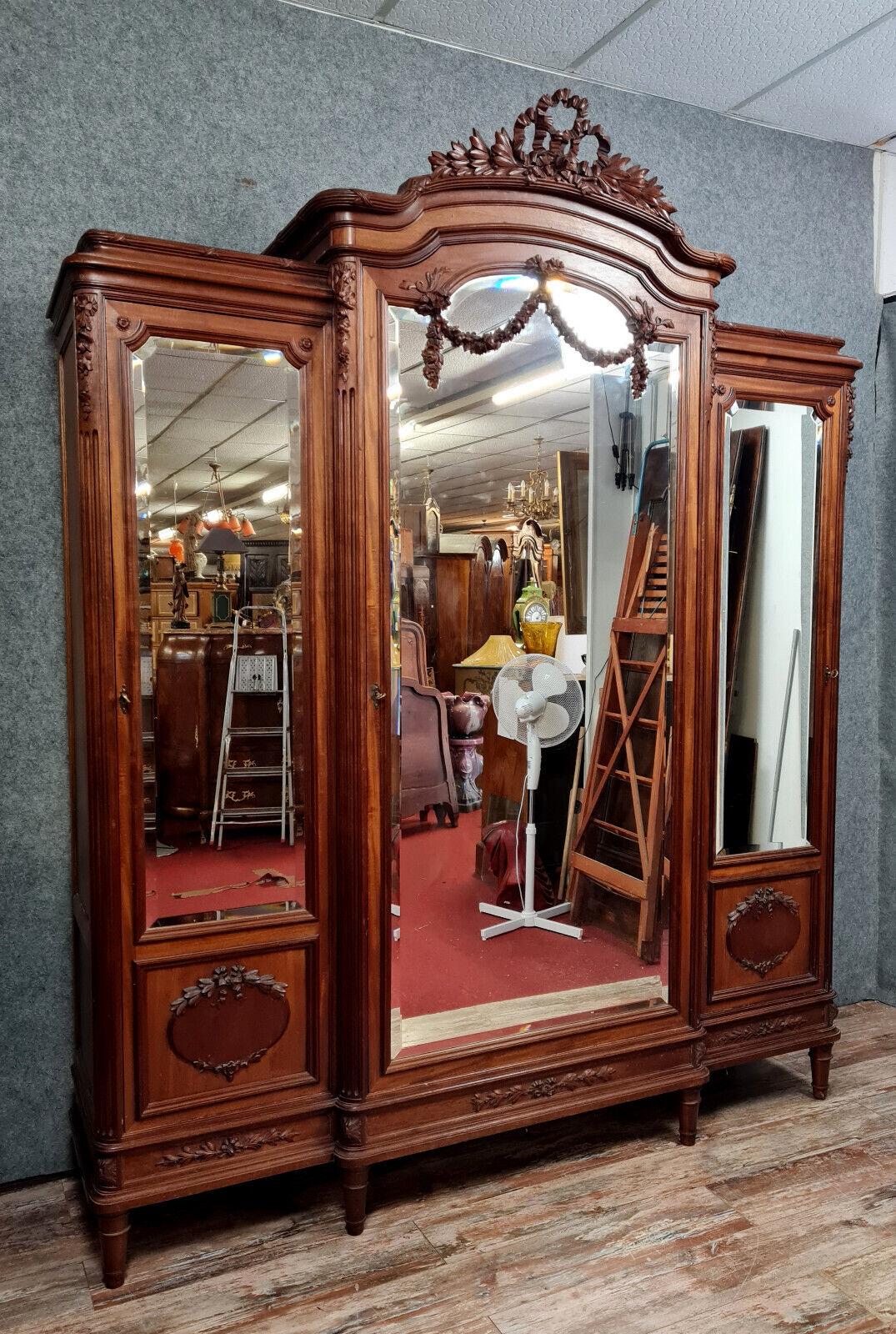 Magnificent Louis XVI Mahogany Breakfront Bookcase from the 1850s -1X48 For Sale 2