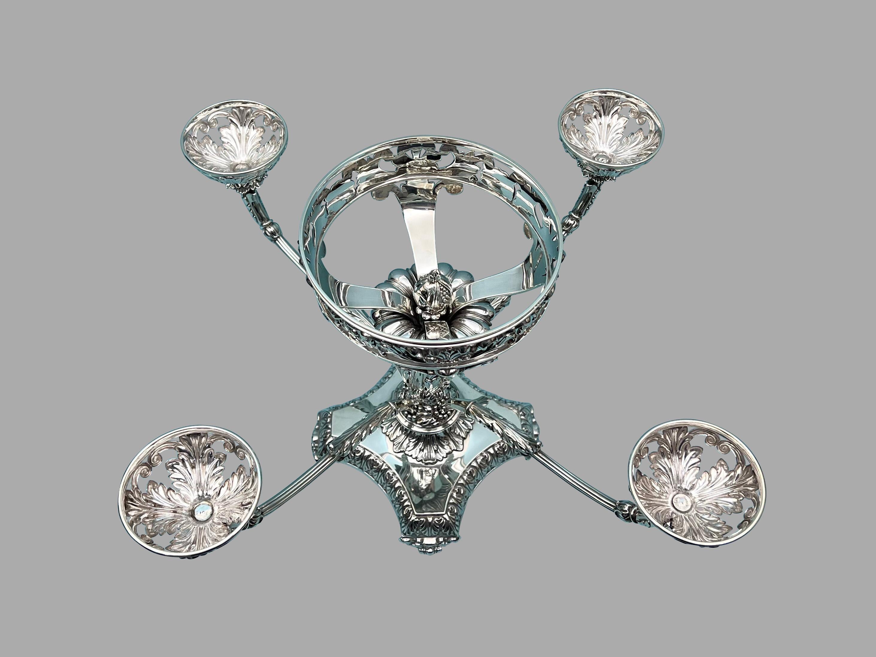 Magnificent Matthew Boulton (1728-1809) Sterling Silver 4 Branch Epergne 2