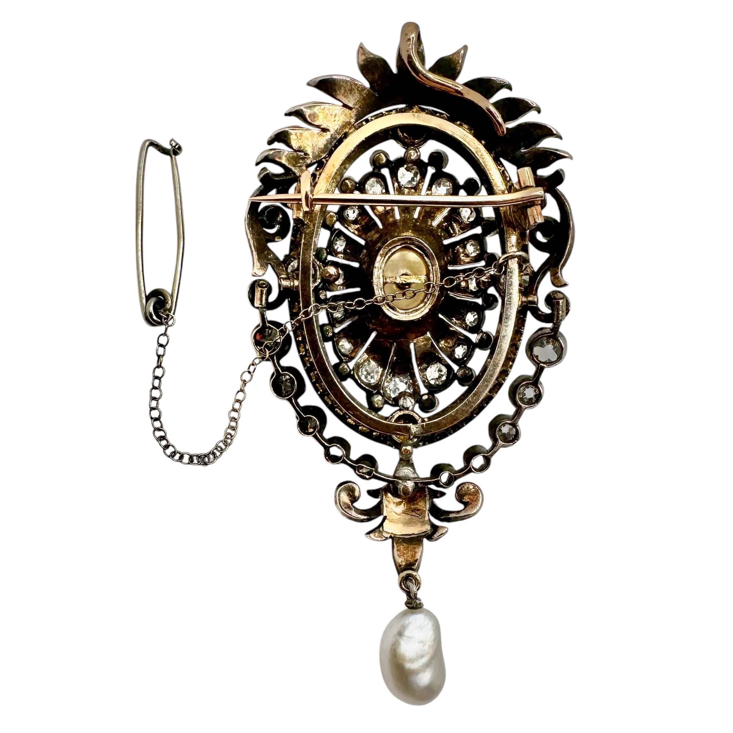 Vittoriano Magnifico pendente in argento e oro con perle naturali e diamanti della metà del XIX secolo in vendita