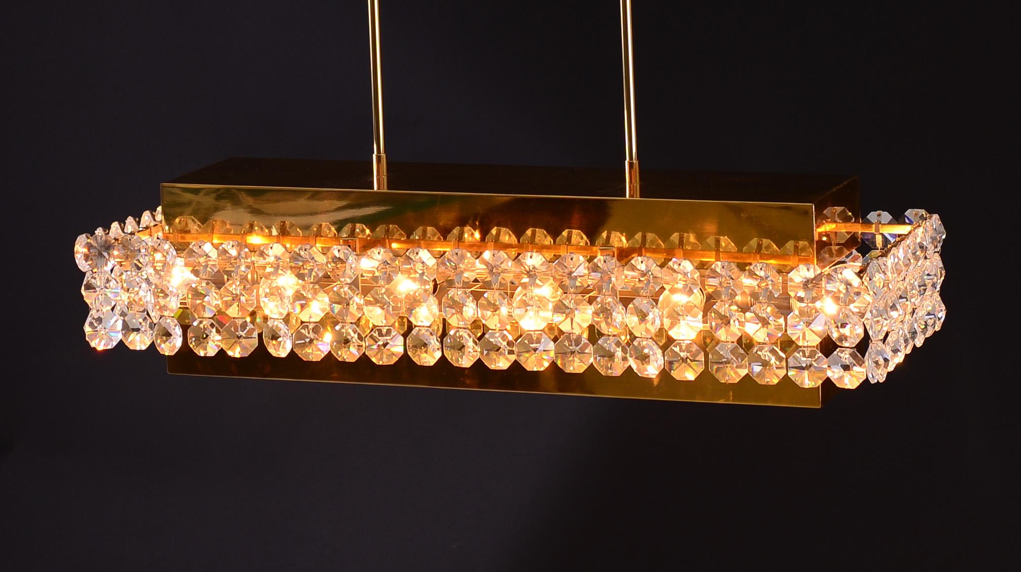 Hand-Crafted Magnificent Mid-Century Modern Crystal Glass and Brass Chandelier, Re Edition For Sale