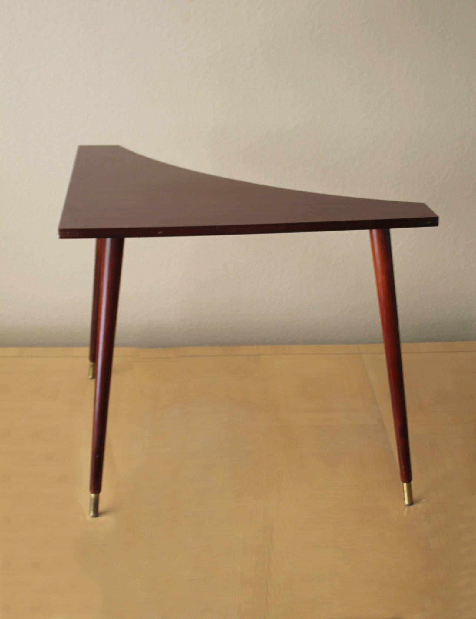 Magnificent Mid Century Modern Red Mahogany Corner Table Rare Paul McCobb 1960s For Sale 6