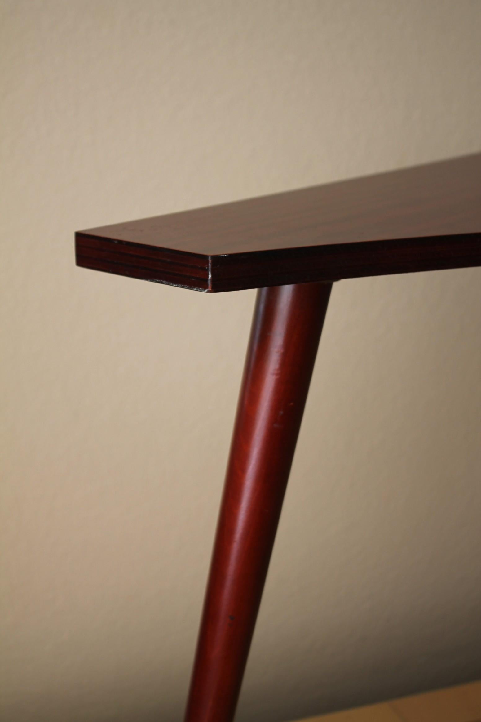 Magnificent Mid Century Modern Red Mahogany Corner Table Rare Paul McCobb 1960s In Good Condition For Sale In Peoria, AZ