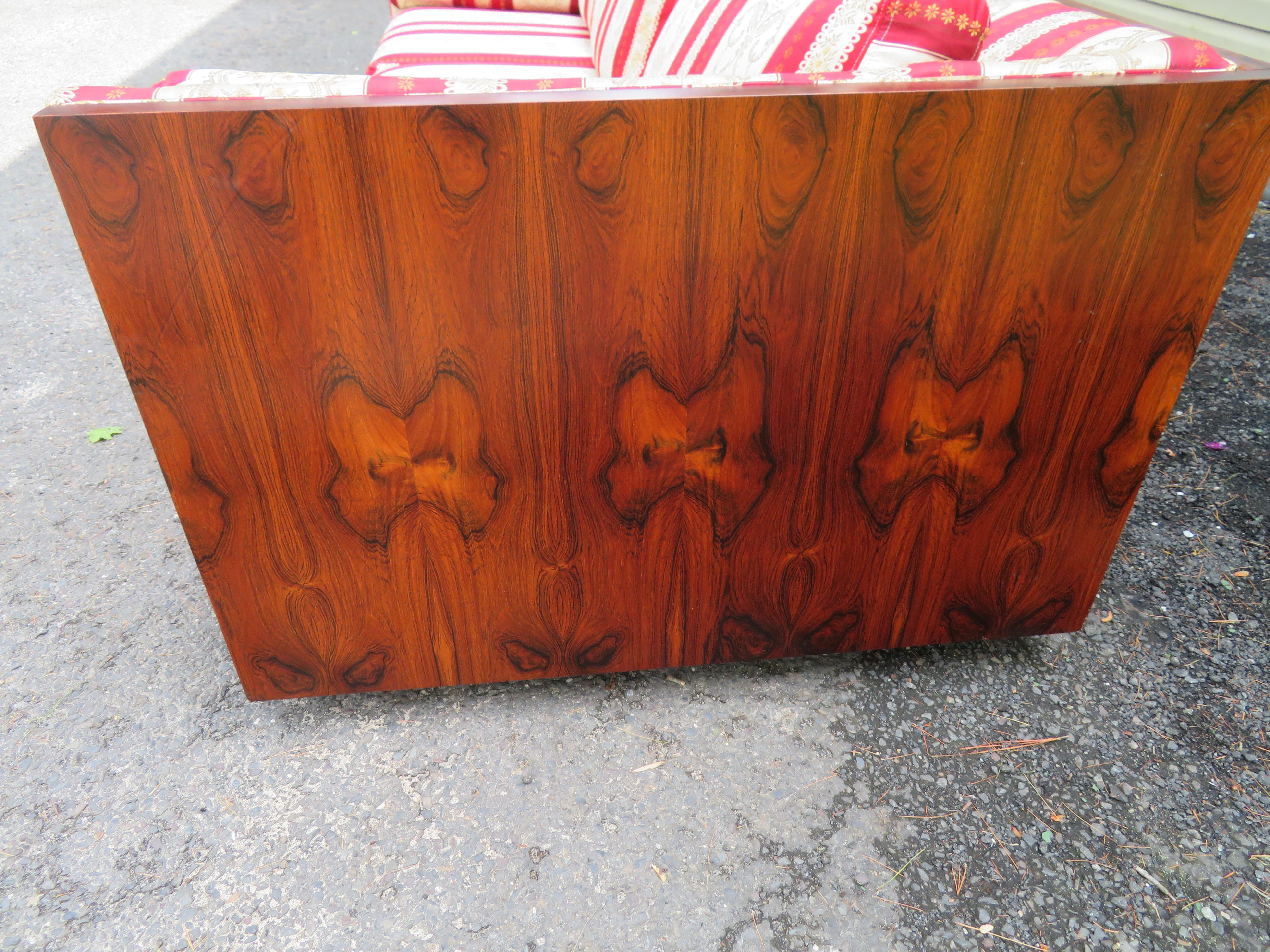 American Handsome Milo Baughman style Rosewood Case Sofa Thayer Coggin Mid-Century Modern For Sale