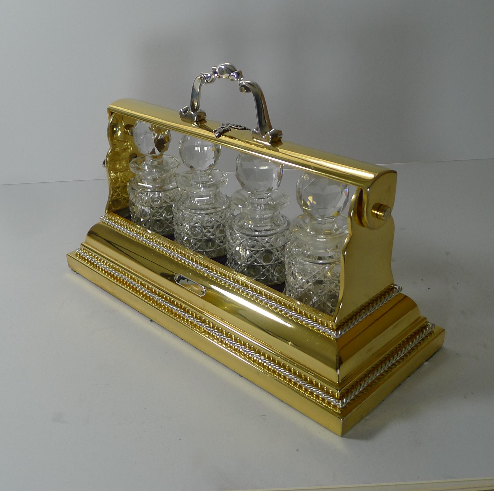 Magnificent Miniature Stagecoach Tantalus by Betjemann's, London, c.1890 In Good Condition In Bath, GB
