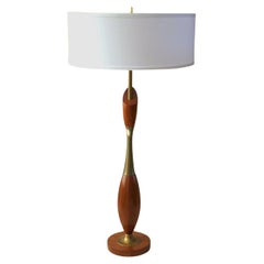 Prächtige dänische moderne Tischlampe aus Rosenholz, Modelline, Mid-Century Modern, 1958, Pearsall