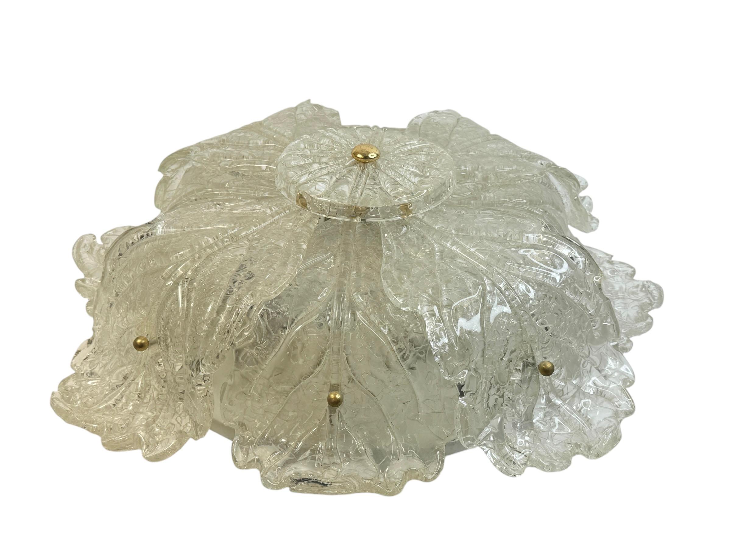 Magnifique plafonnier encastré de style Barovier Toso Murano des années 1960 Bon état - En vente à Nuernberg, DE